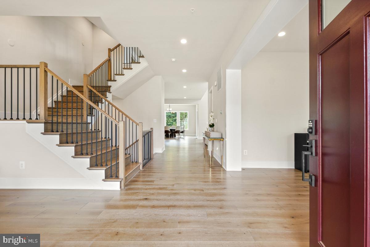 DARNESTOWN OUTSIDE - Residential