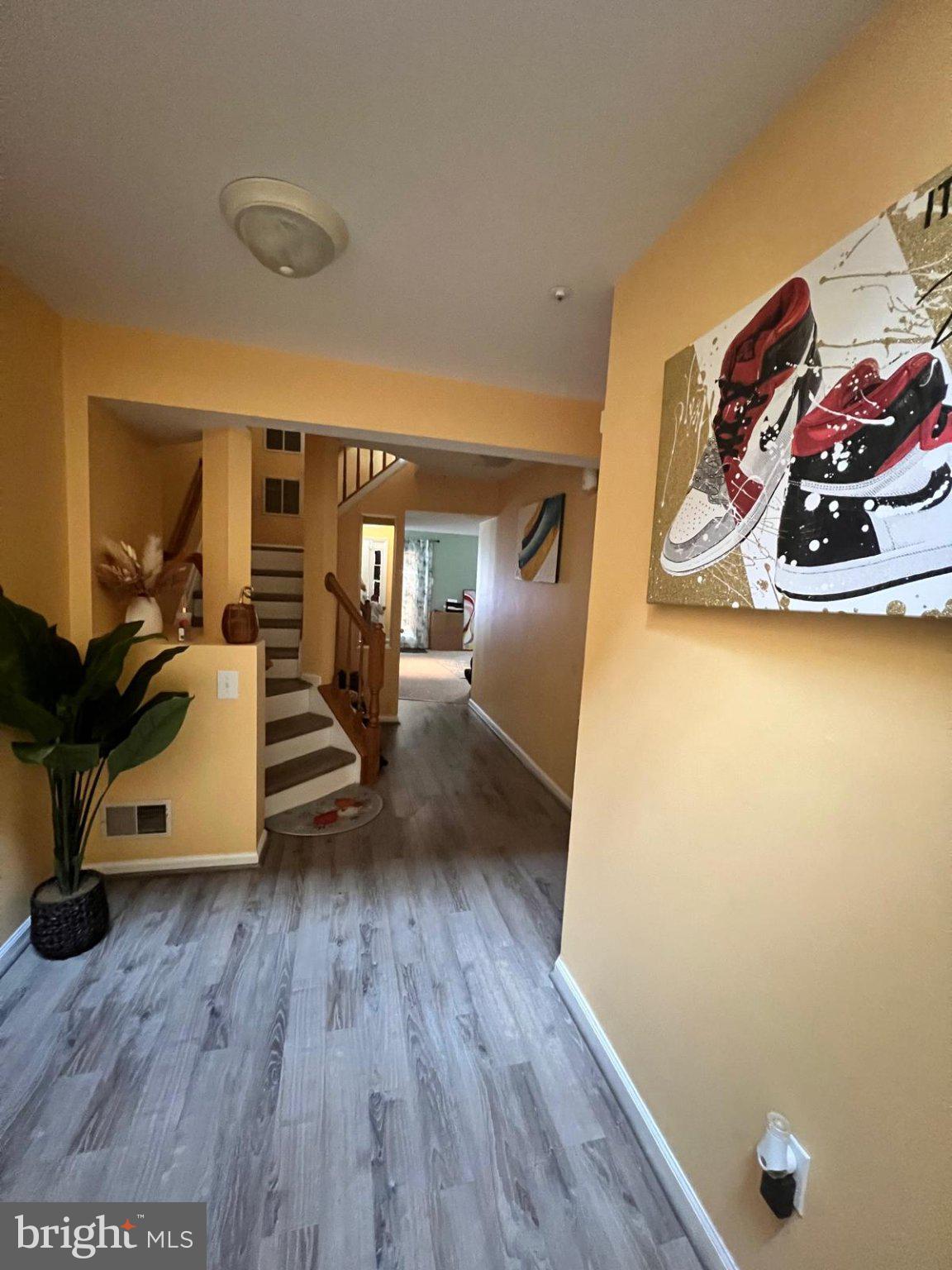 RUSSETT - Residential