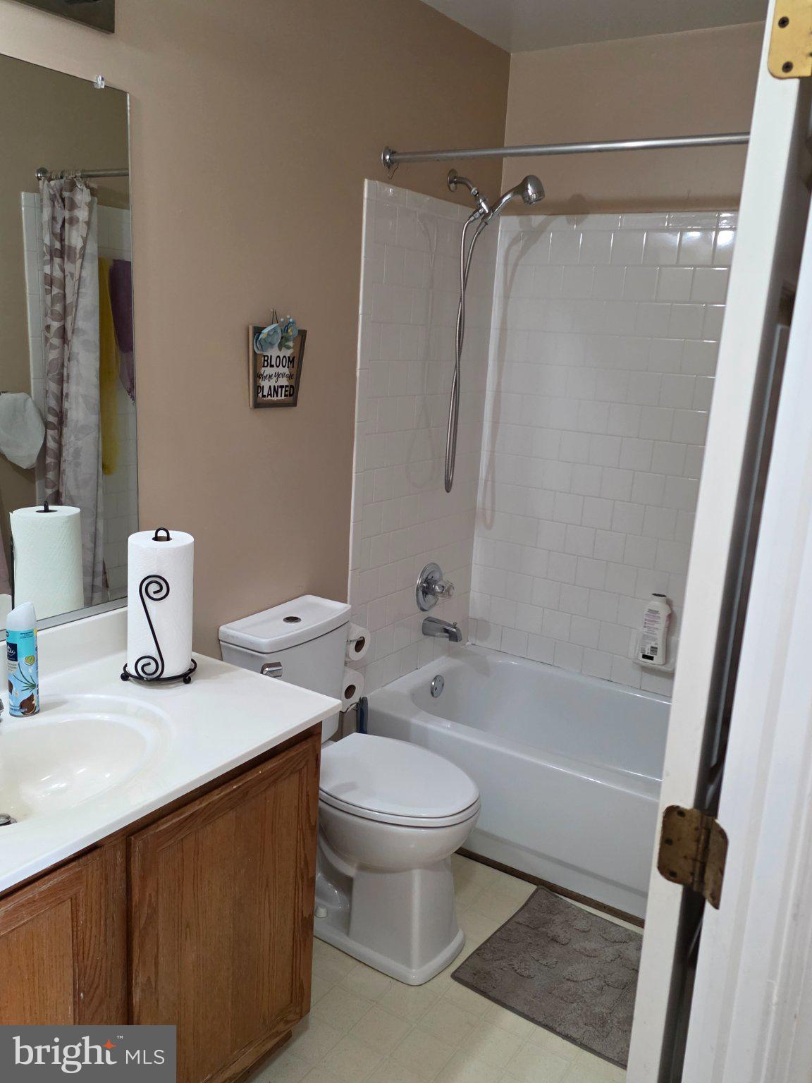 RUSSETT - Residential