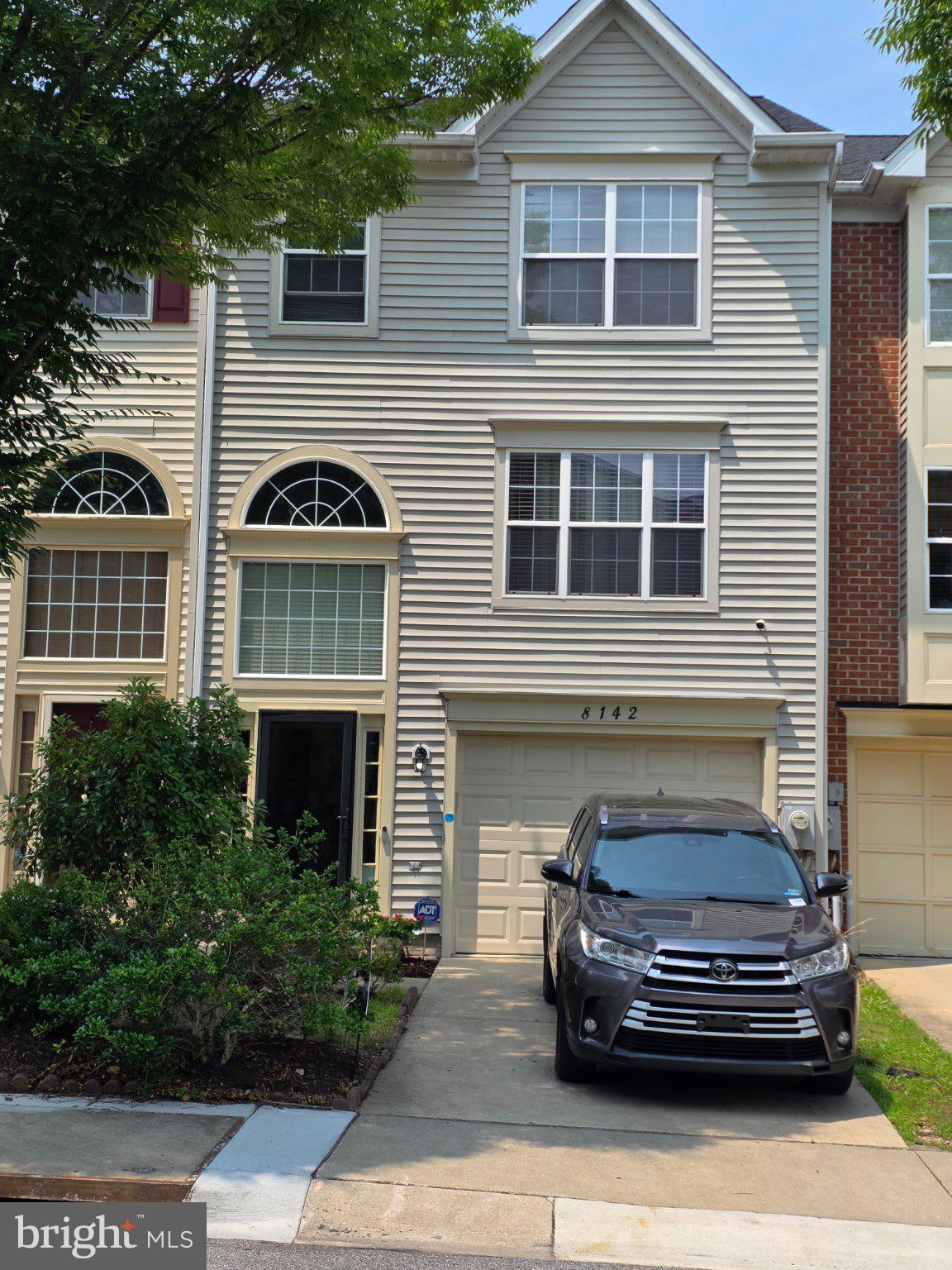 RUSSETT - Residential