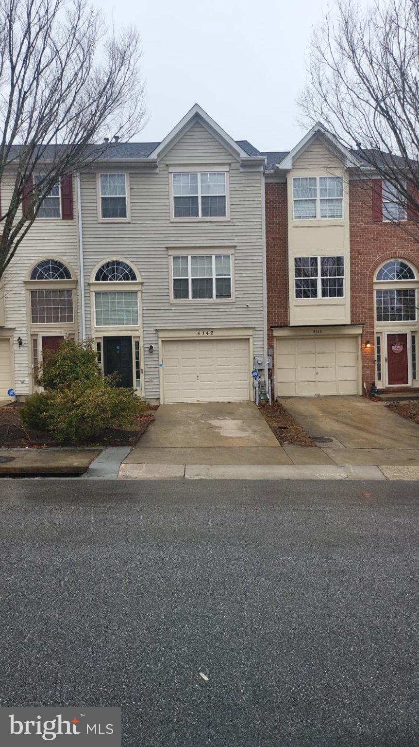 RUSSETT - Residential