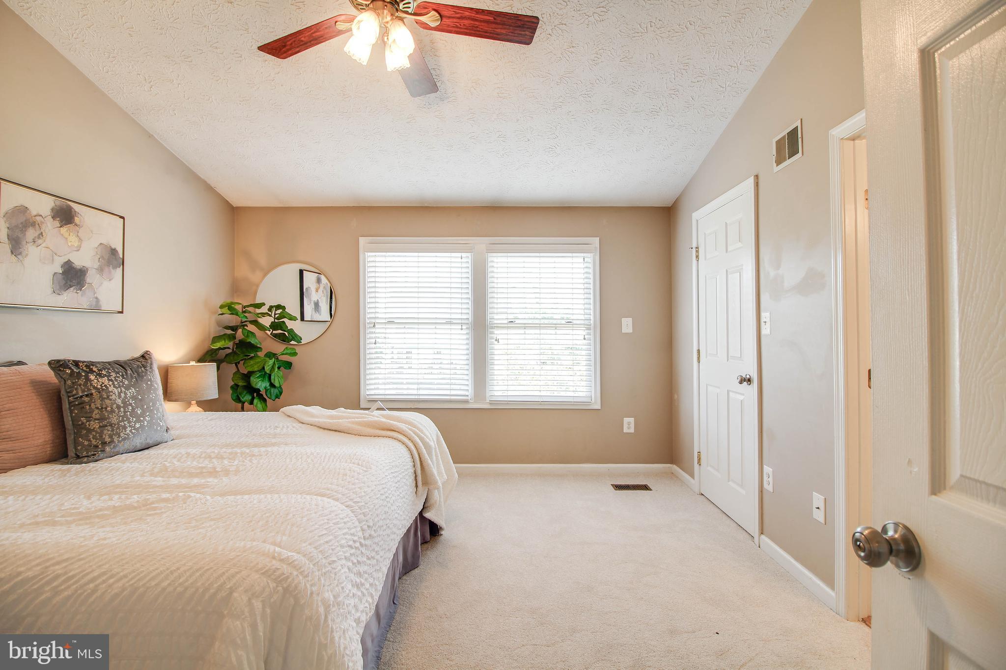 PINEY ORCHARD - Residential