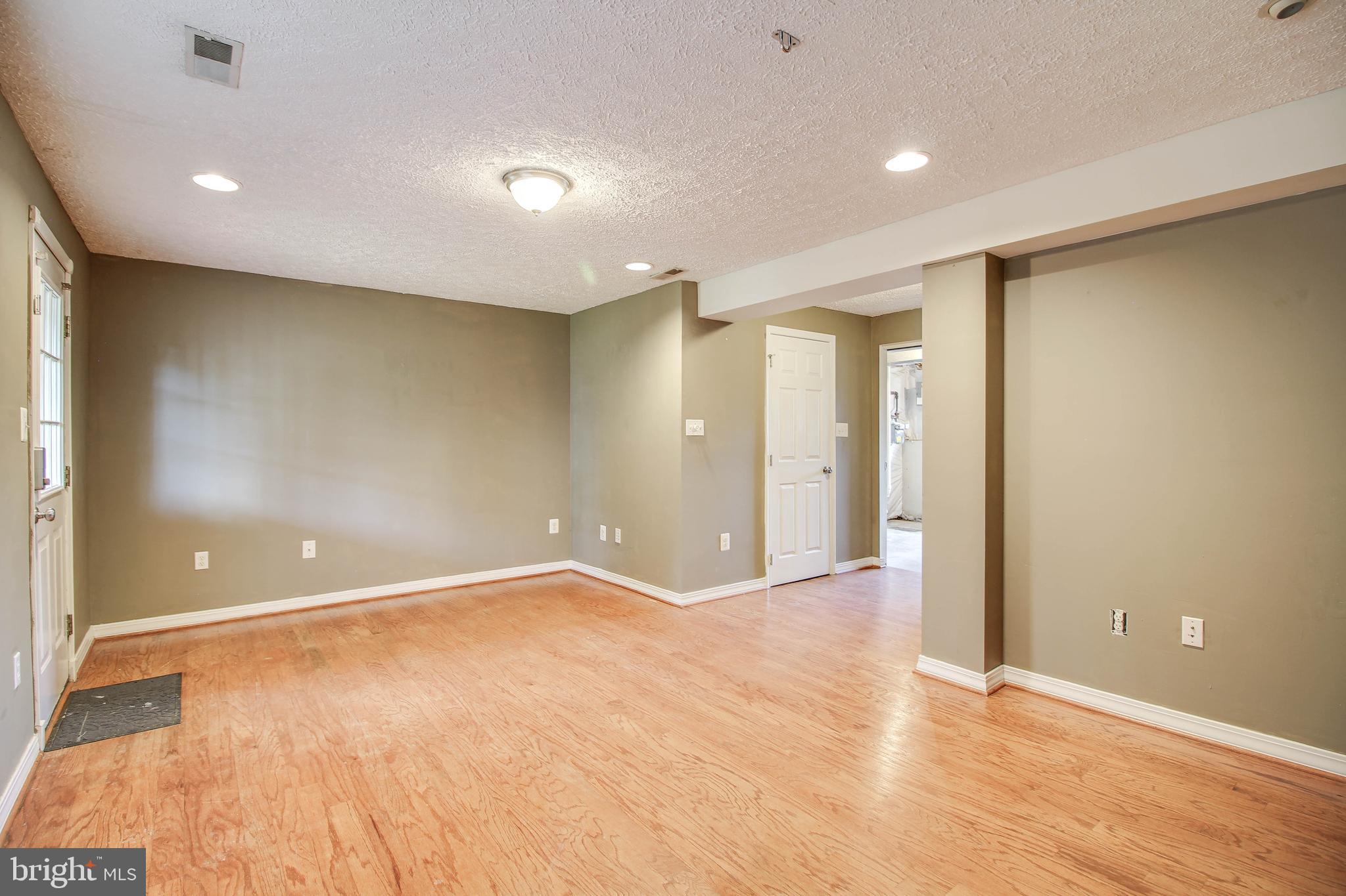 PINEY ORCHARD - Residential