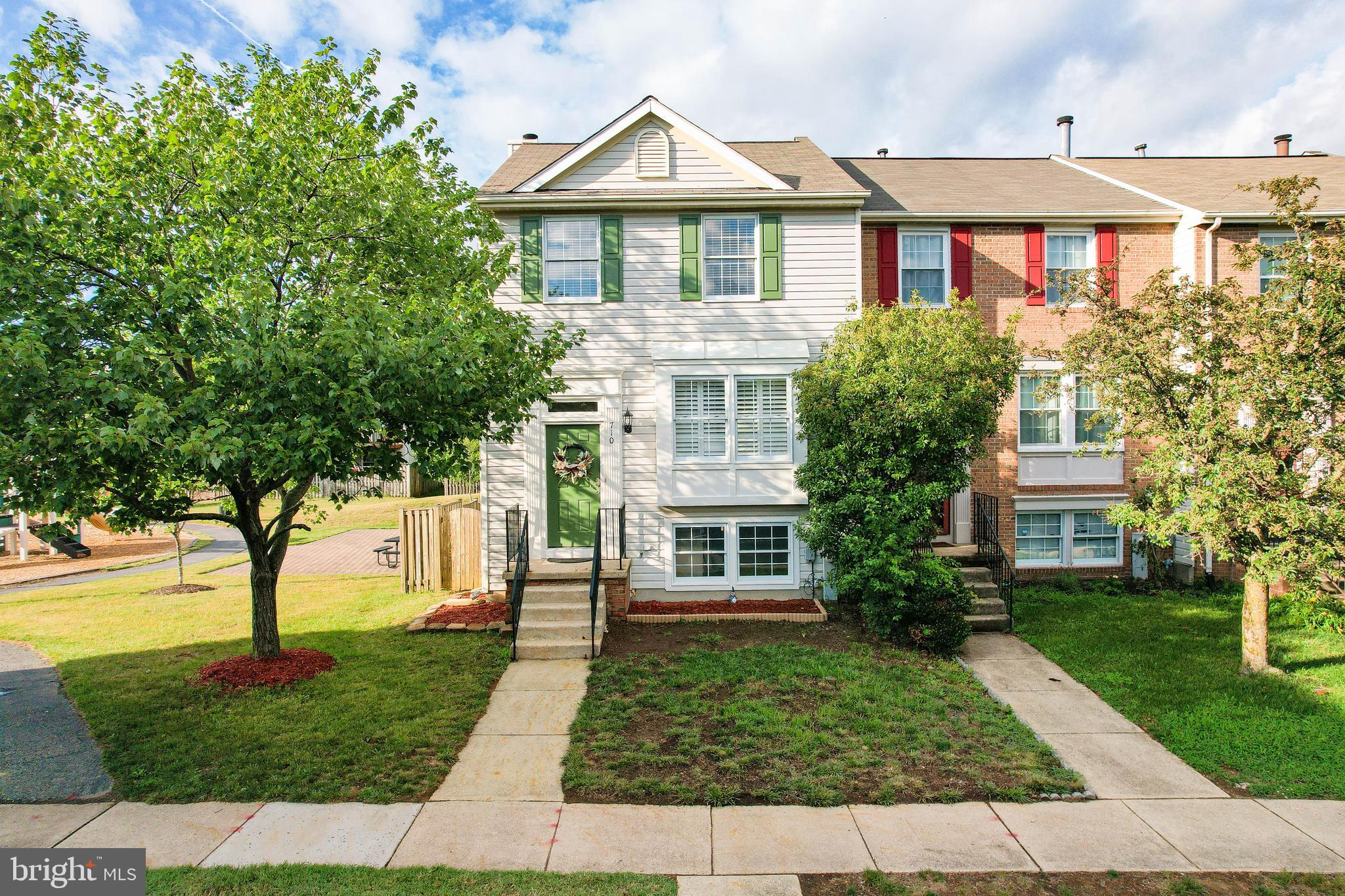 PINEY ORCHARD - Residential
