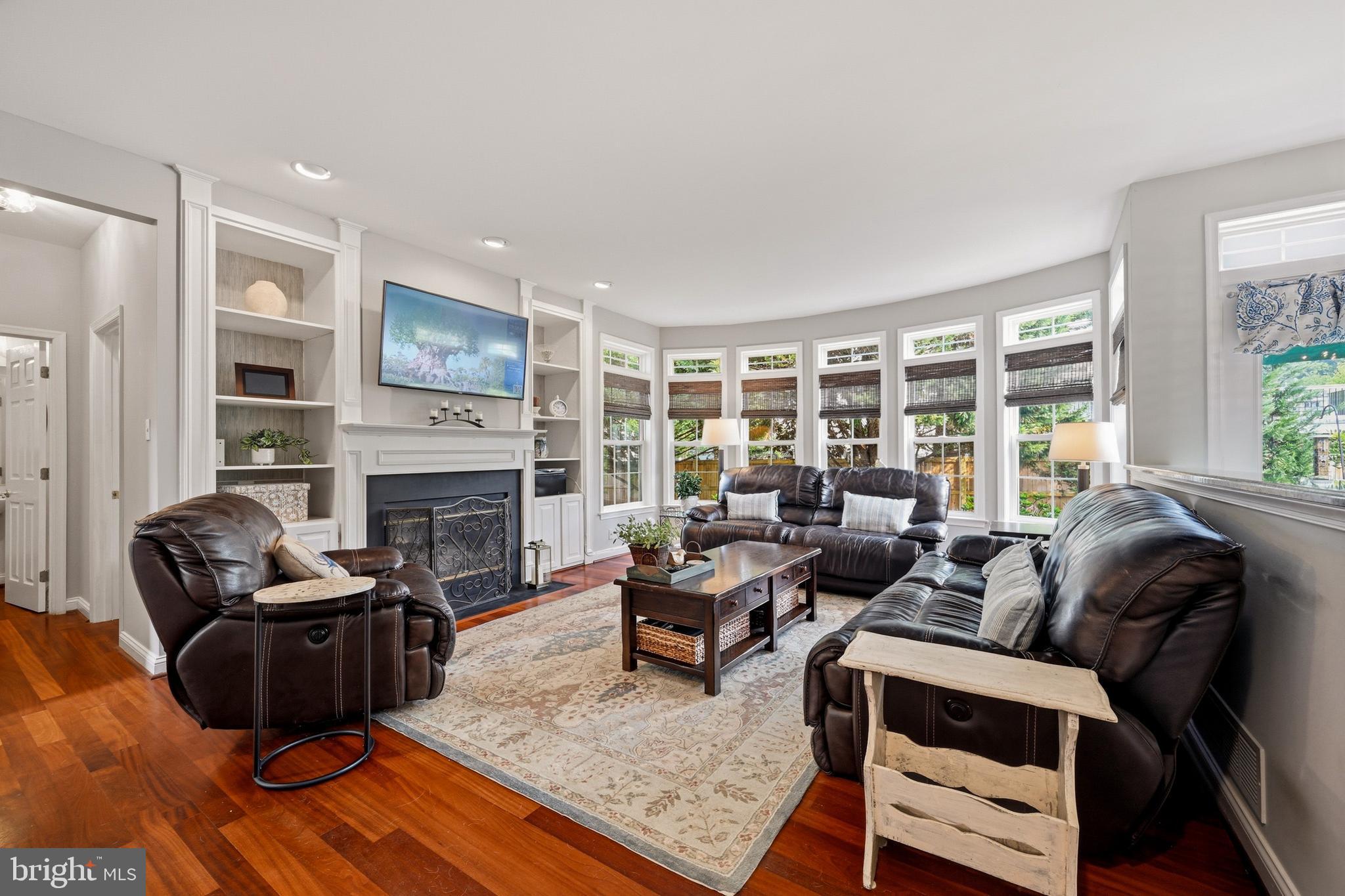 THE WILLOWS OF CROFTON - Residential