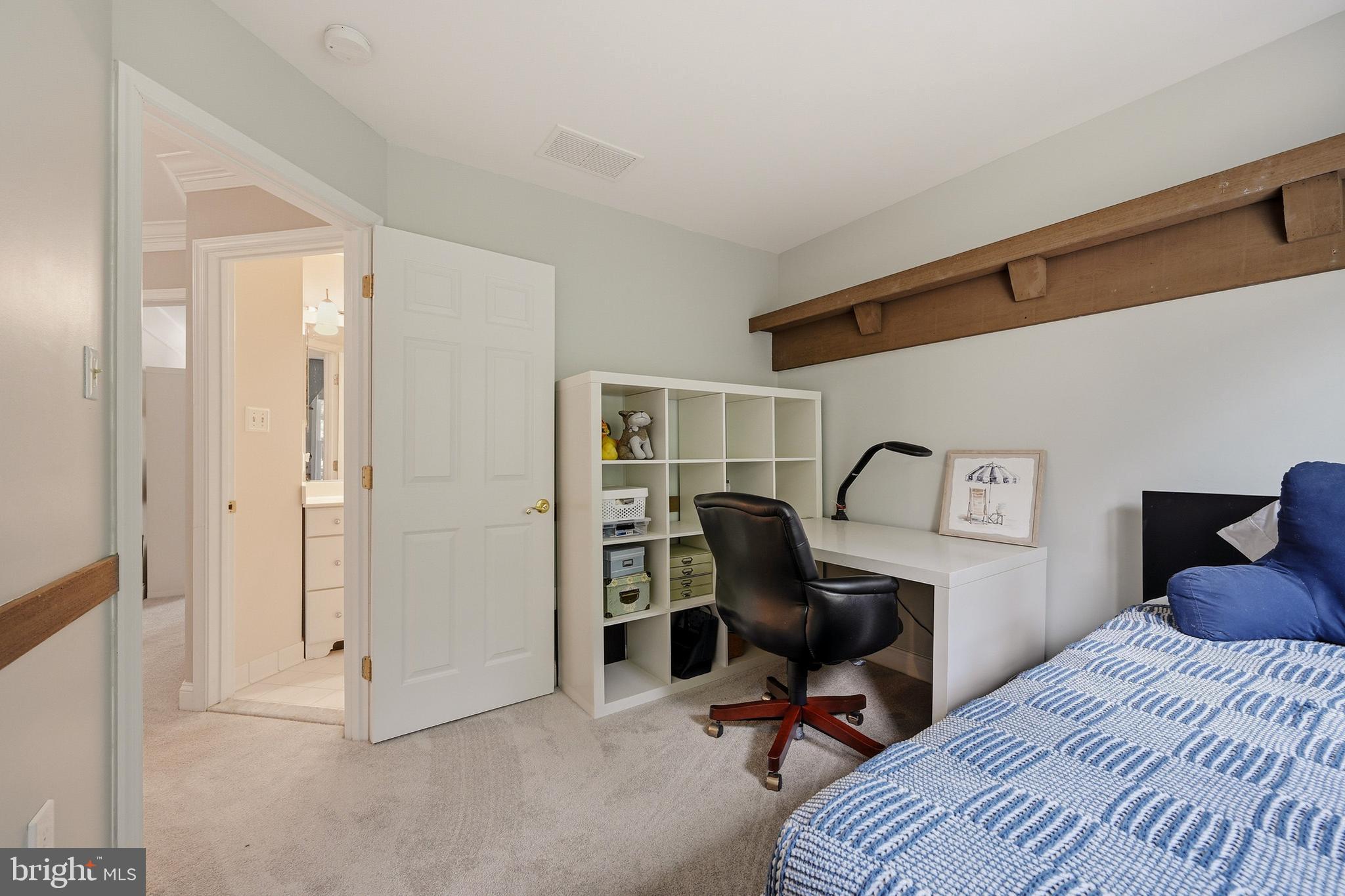 THE WILLOWS OF CROFTON - Residential