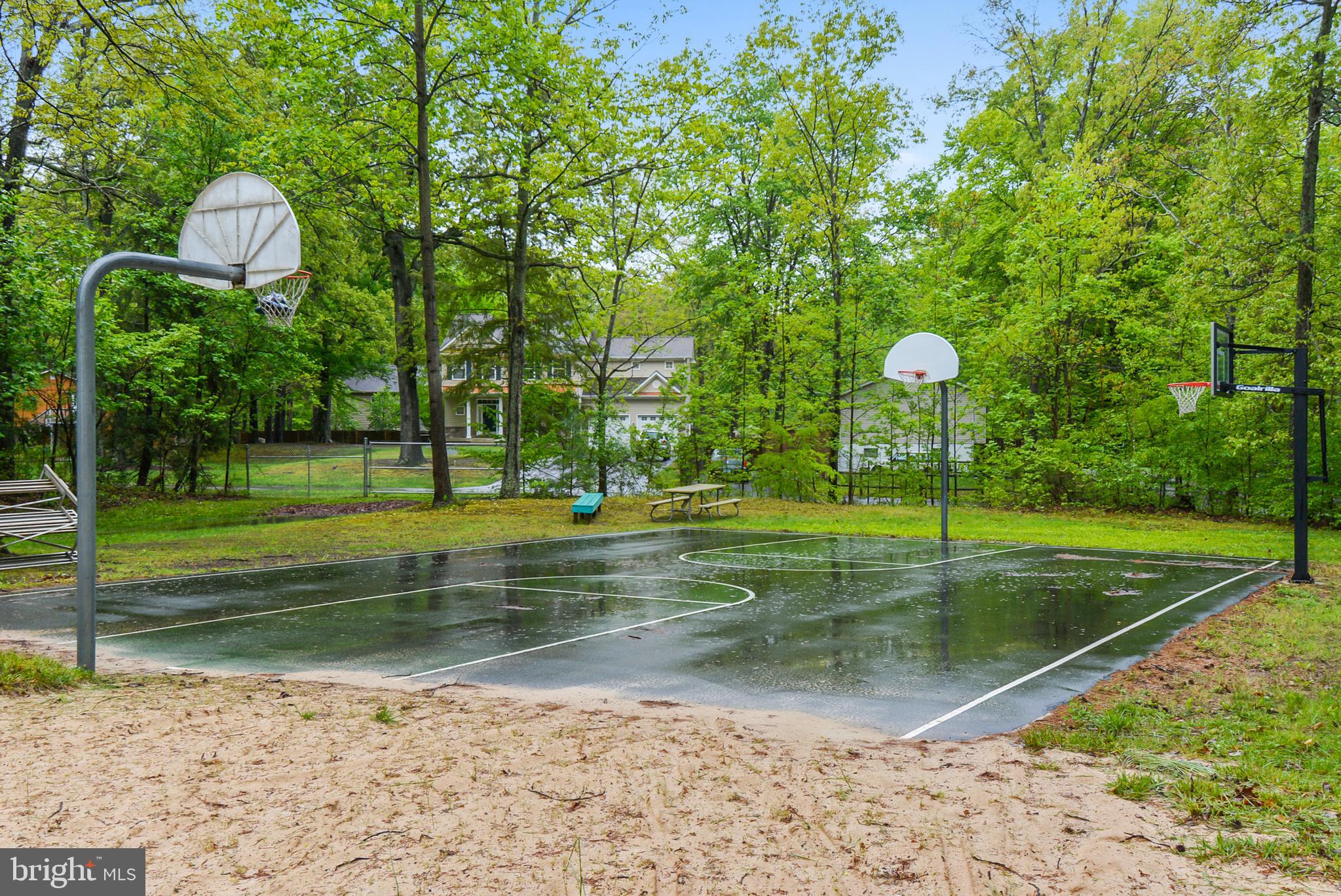 THE WILLOWS OF CROFTON - Residential