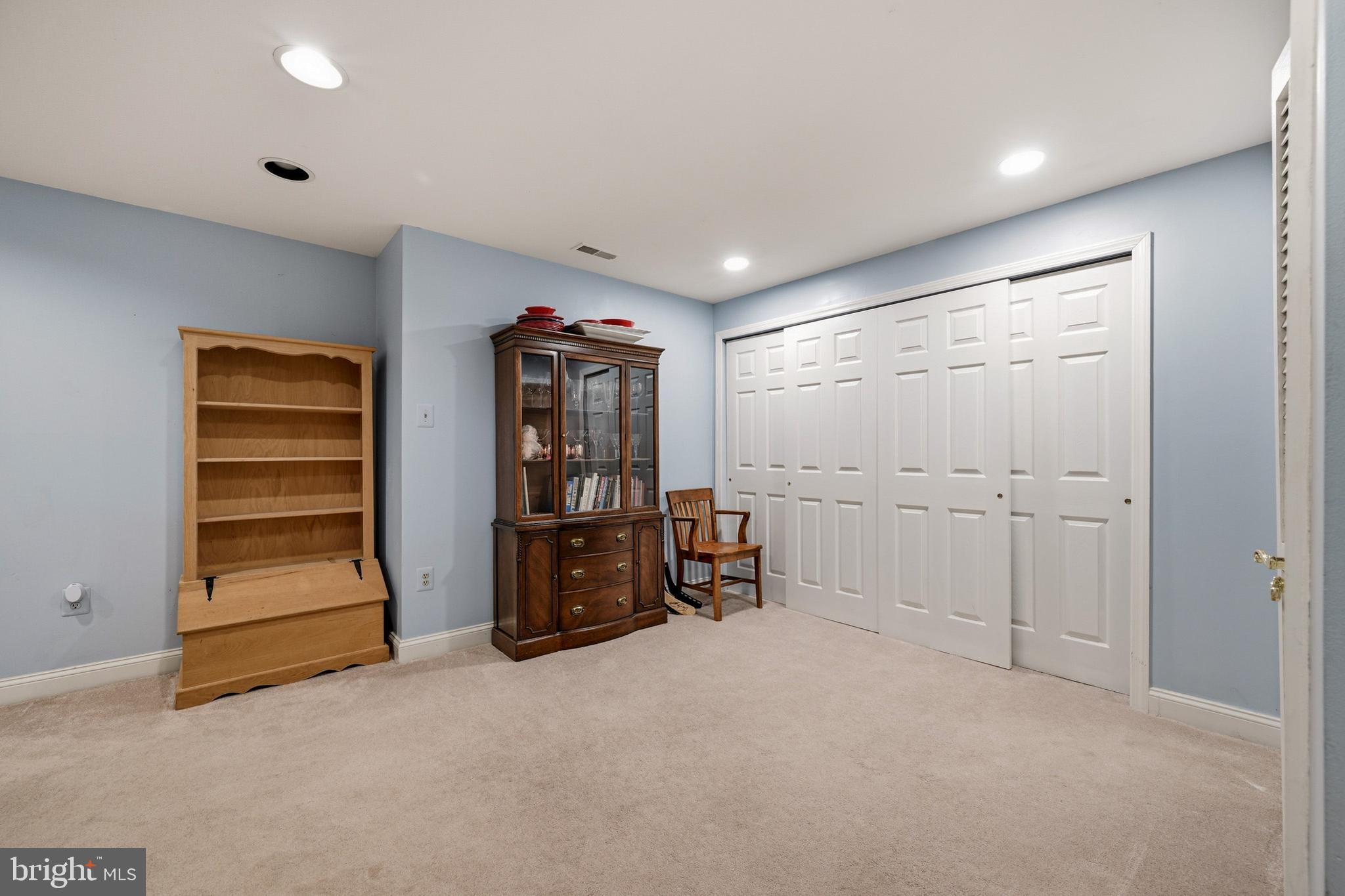 THE WILLOWS OF CROFTON - Residential
