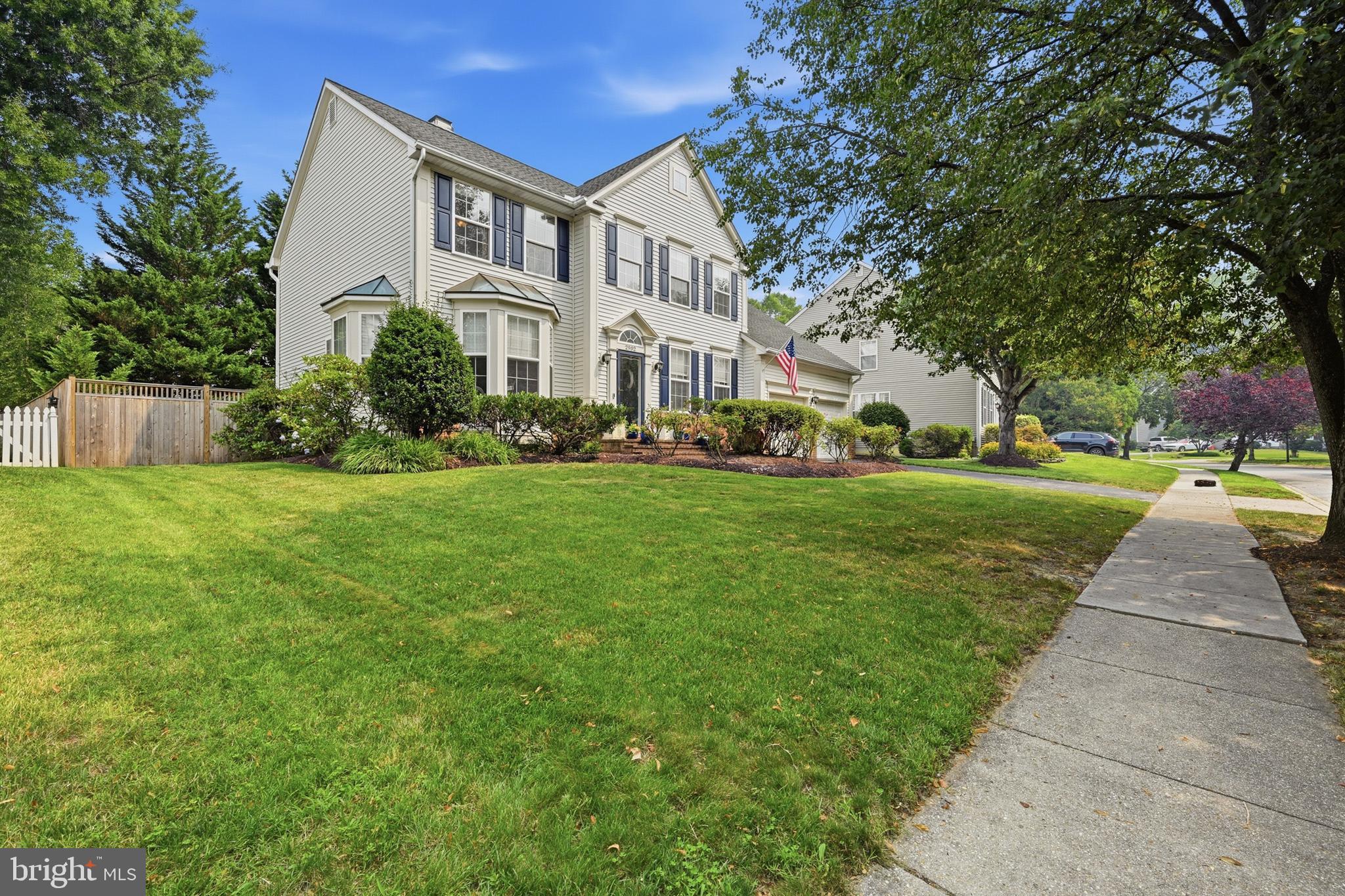 THE WILLOWS OF CROFTON - Residential