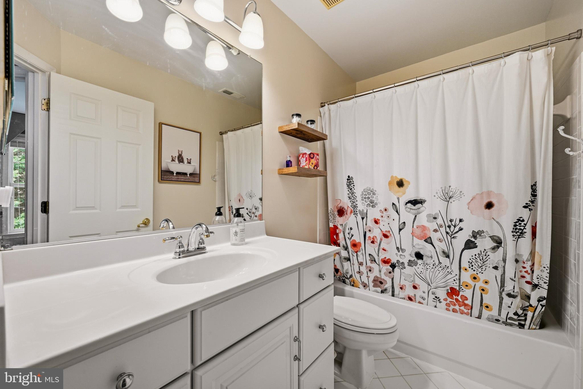 THE WILLOWS OF CROFTON - Residential