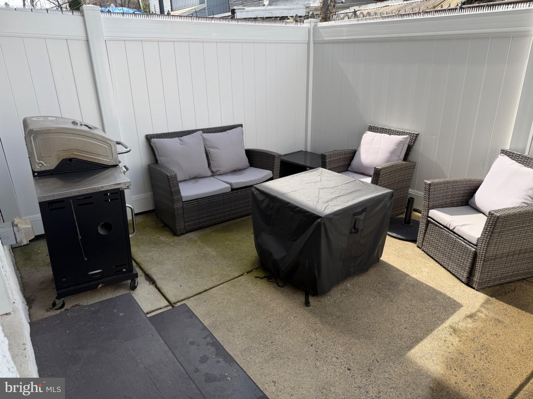 PORT RICHMOND - Residential