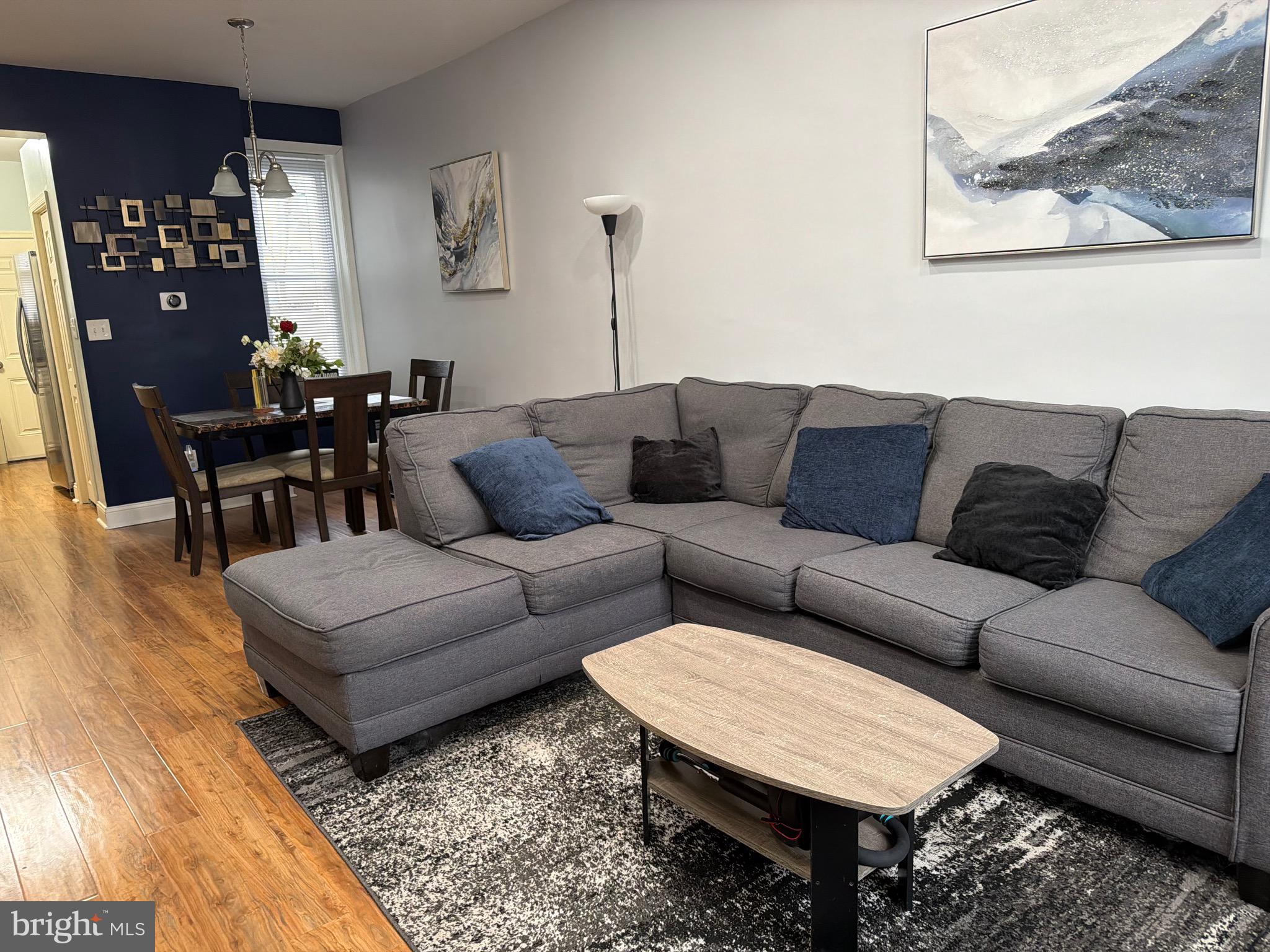 PORT RICHMOND - Residential