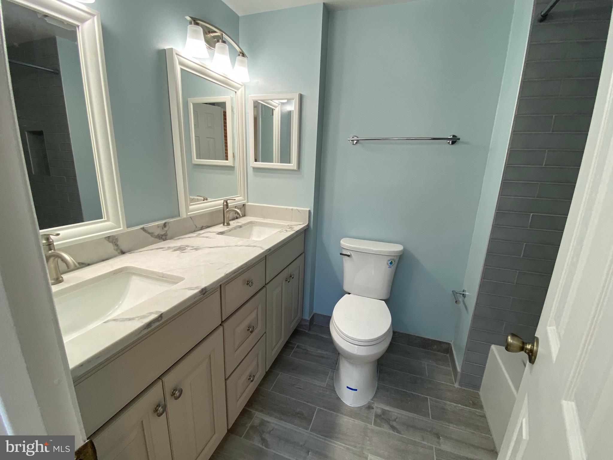 COUNTRY CREEK - Residential Lease