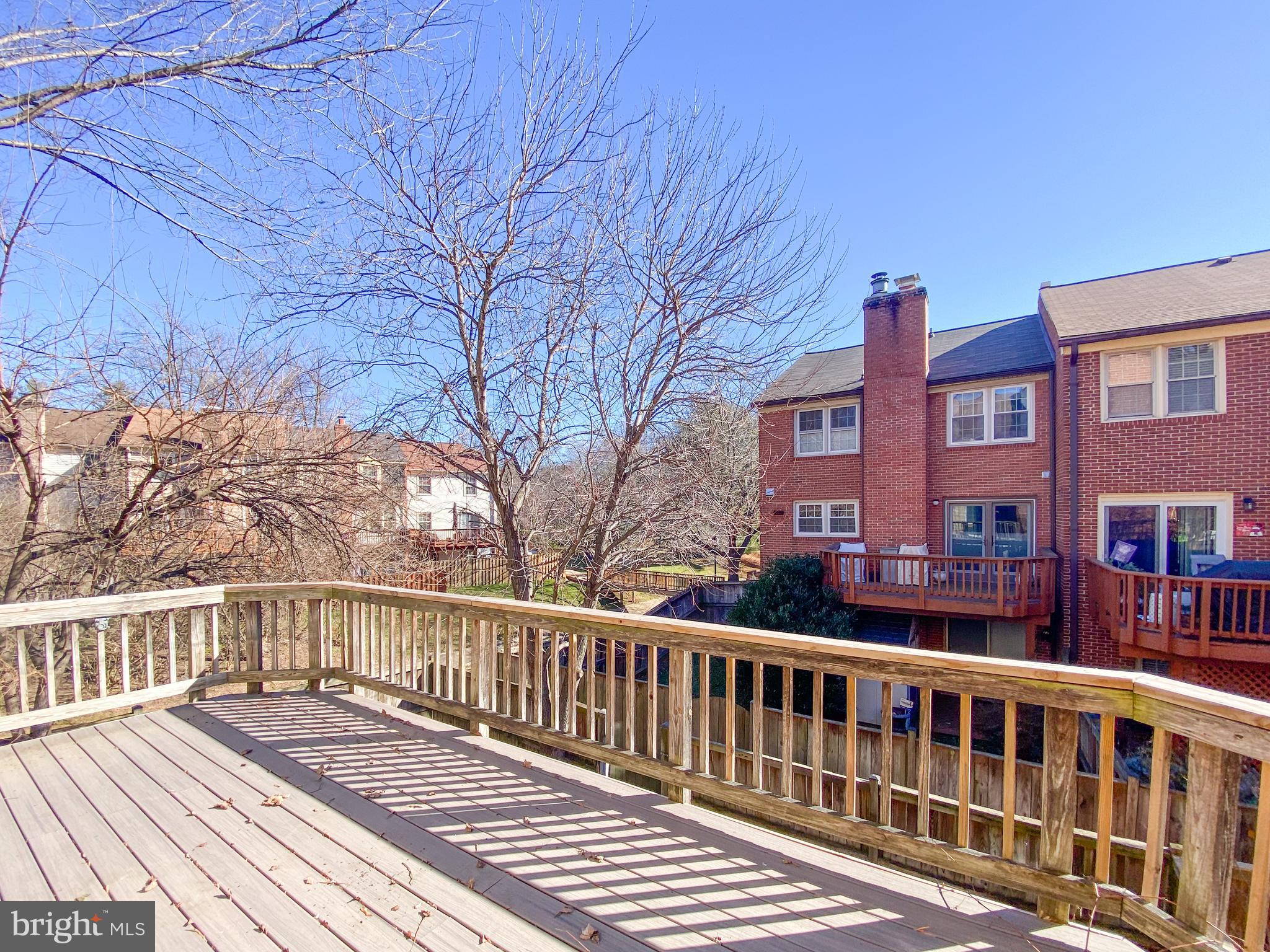 COUNTRY CREEK - Residential Lease