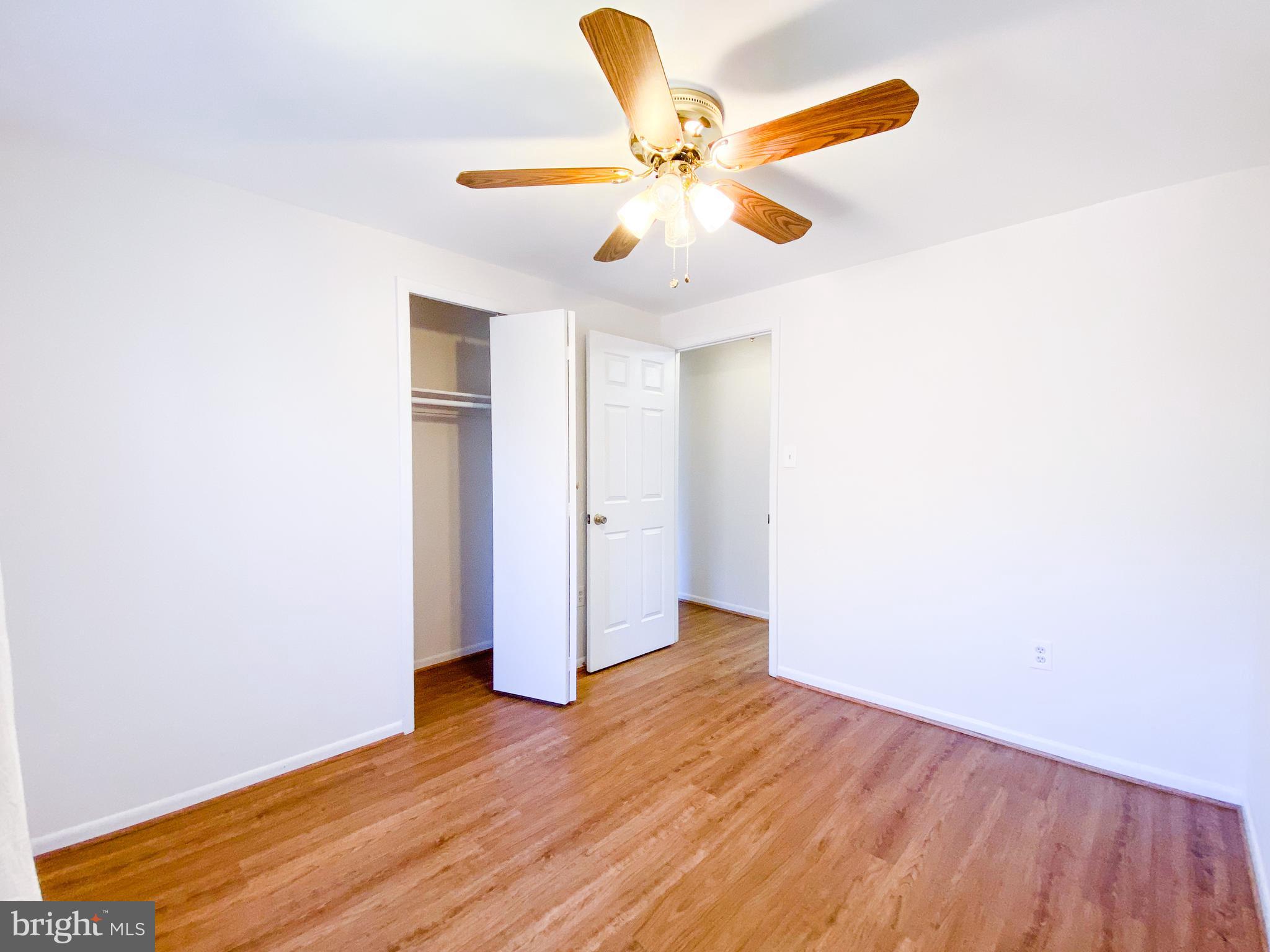 COUNTRY CREEK - Residential Lease