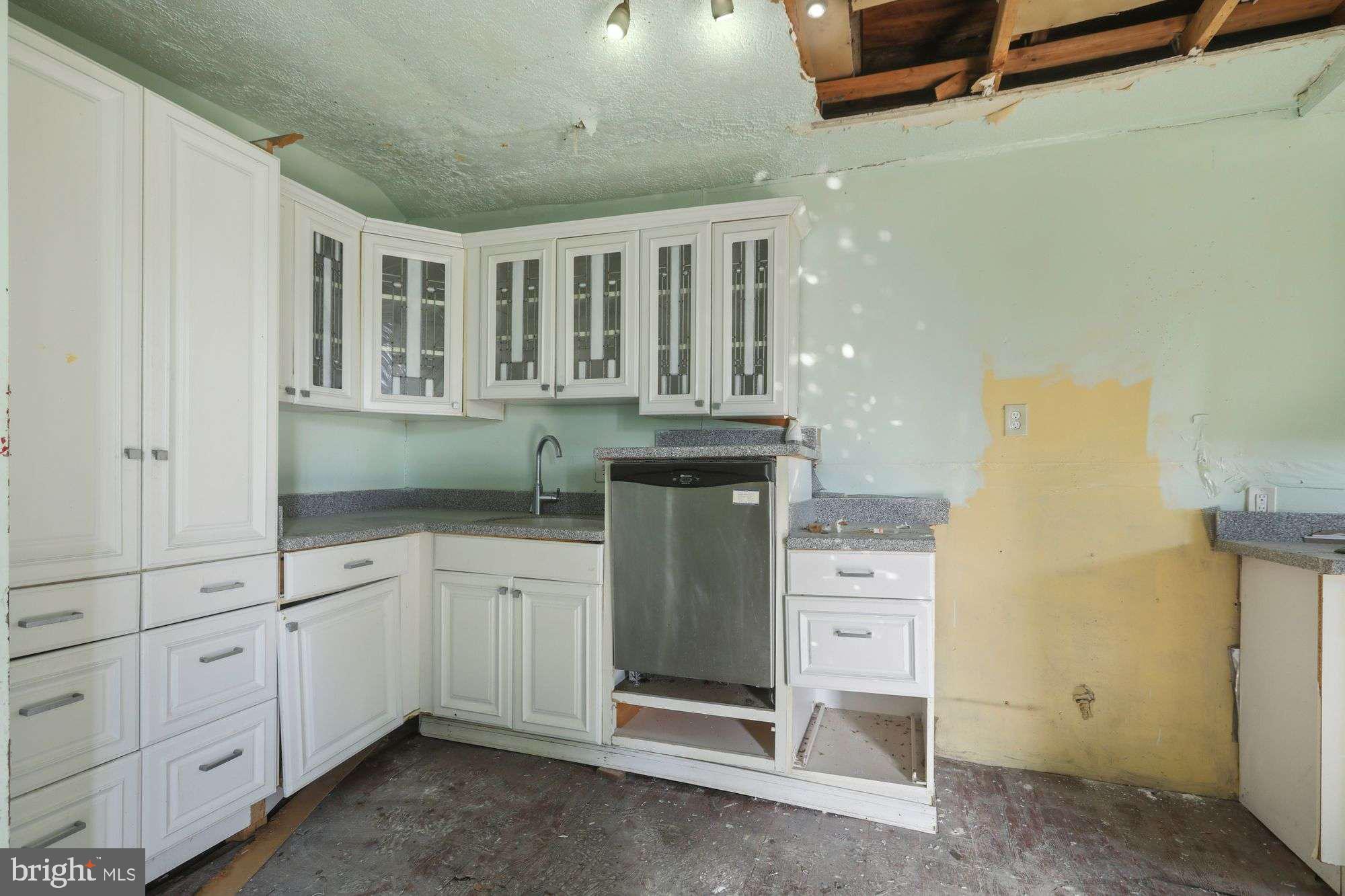 WOODBOURNE HEIGHTS - Residential