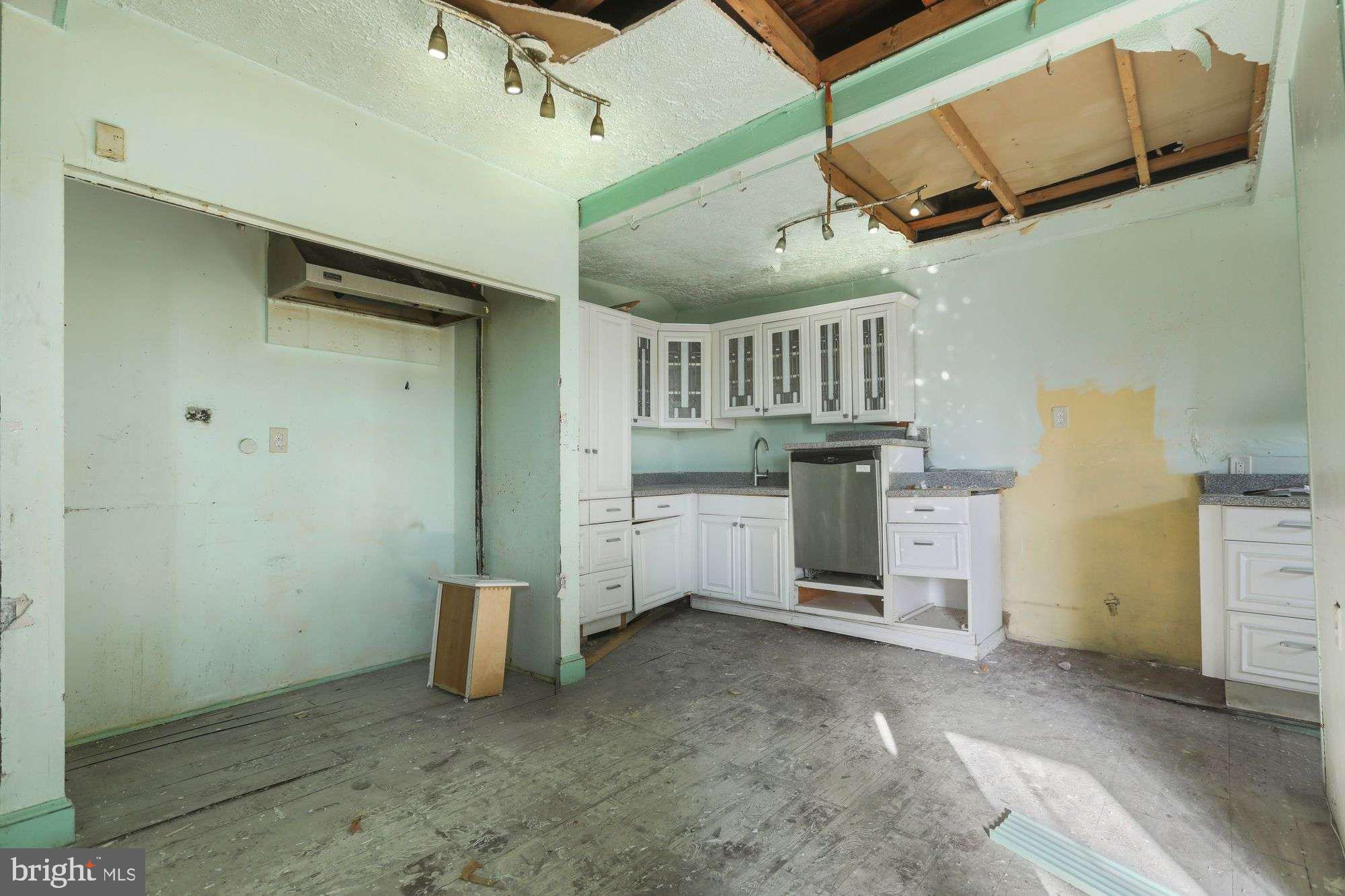 WOODBOURNE HEIGHTS - Residential