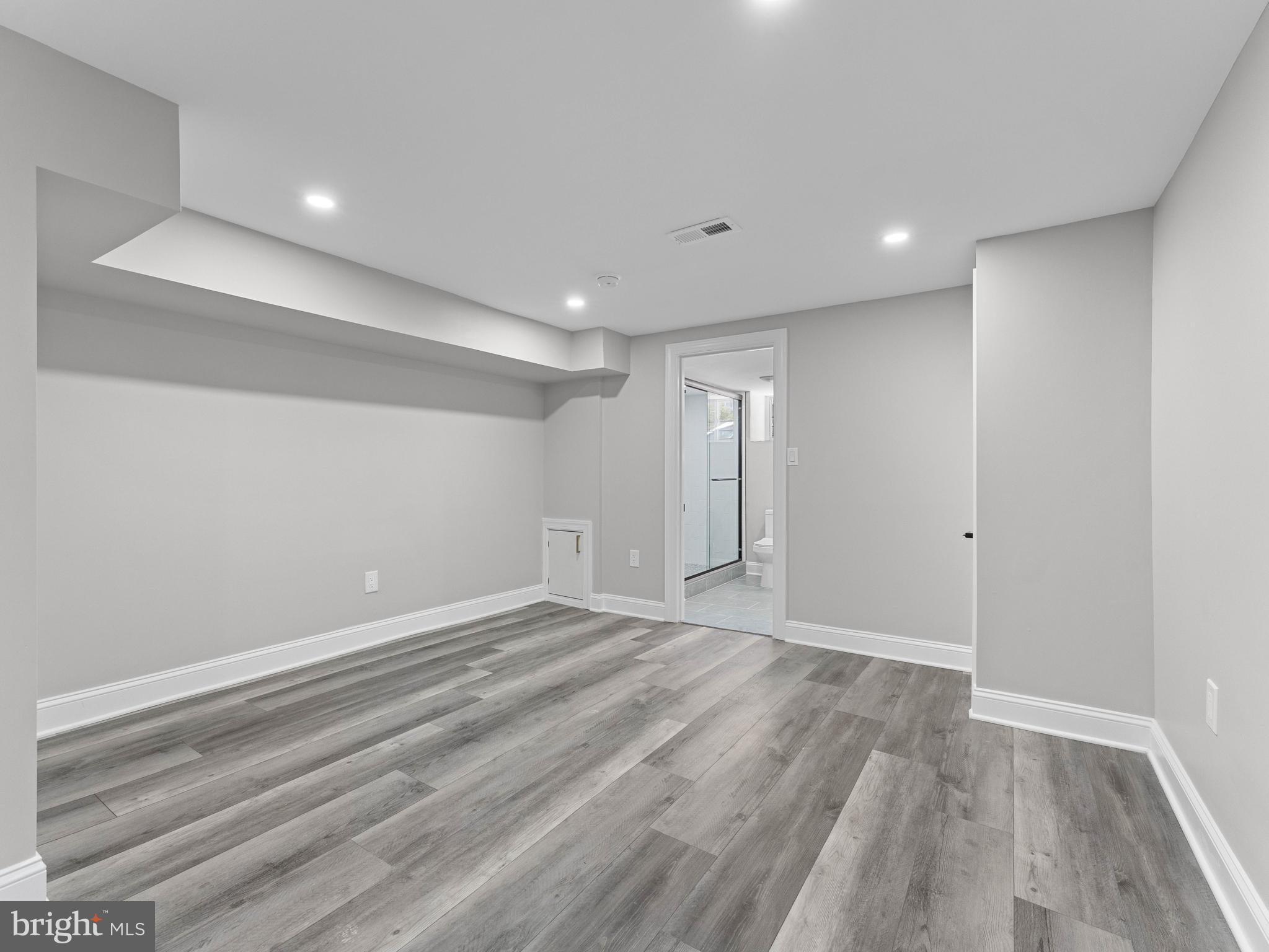 OLNEY - Residential