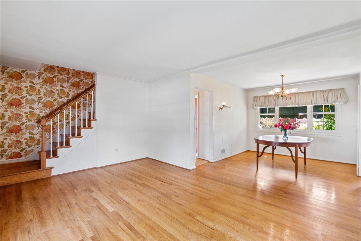 BURNT MILLS KNOLLS - Residential