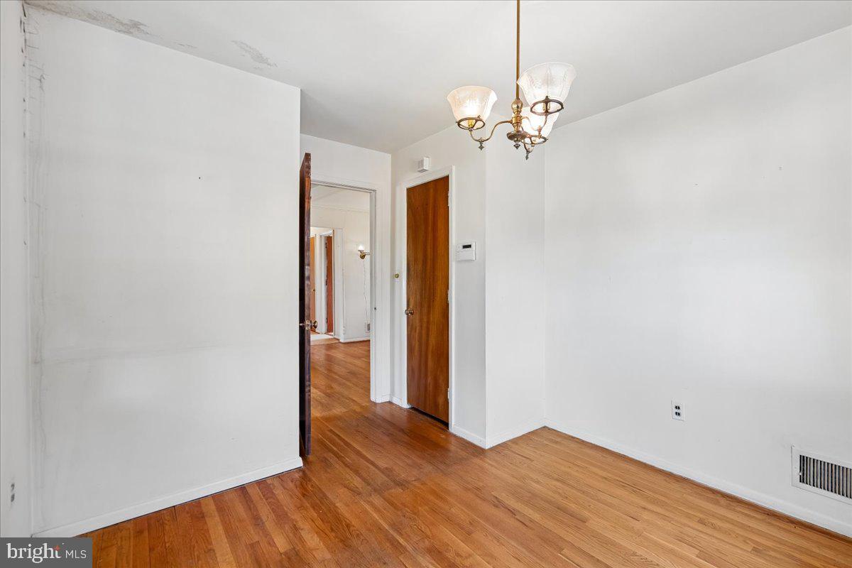 BURNT MILLS KNOLLS - Residential