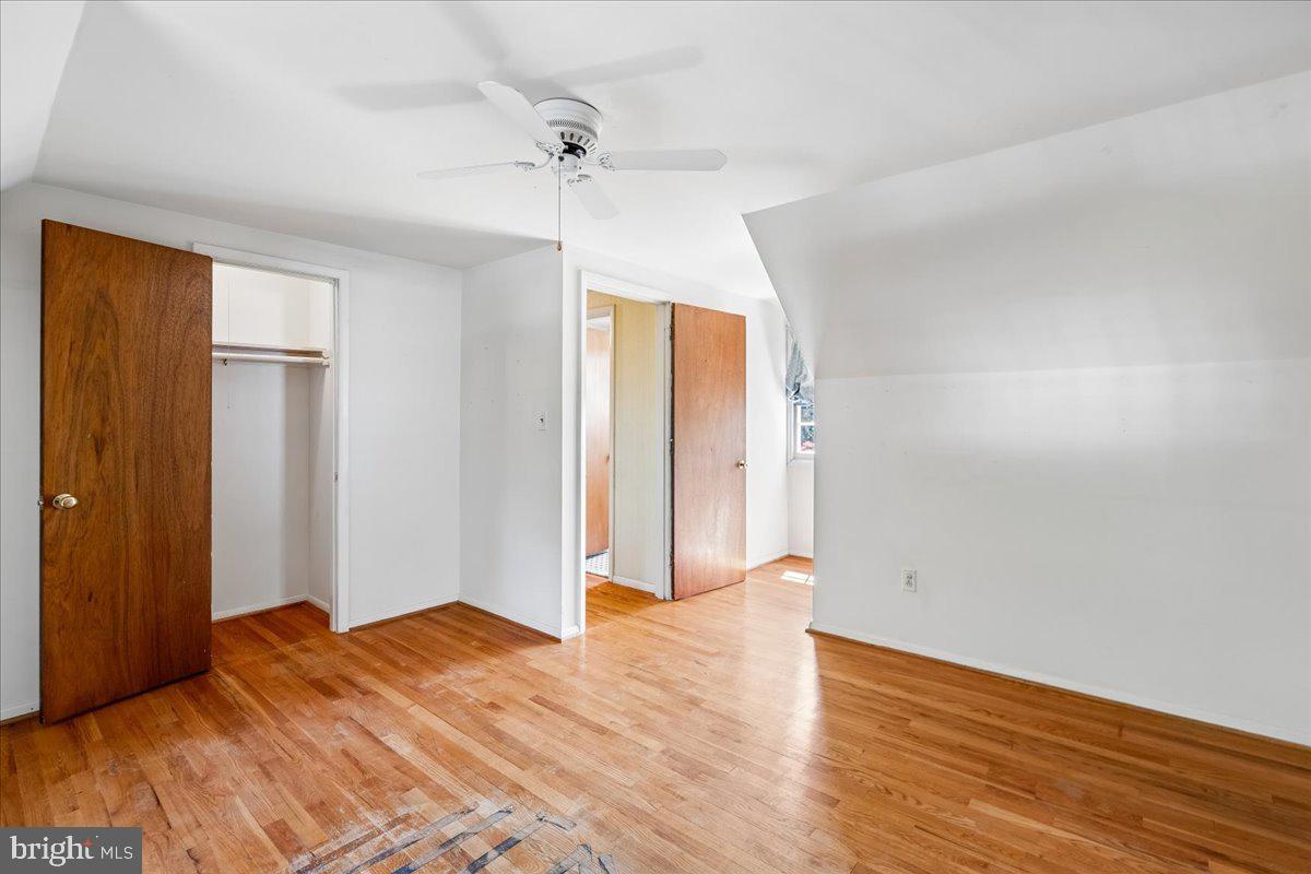 BURNT MILLS KNOLLS - Residential
