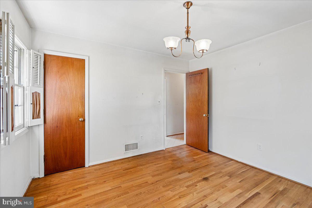 BURNT MILLS KNOLLS - Residential