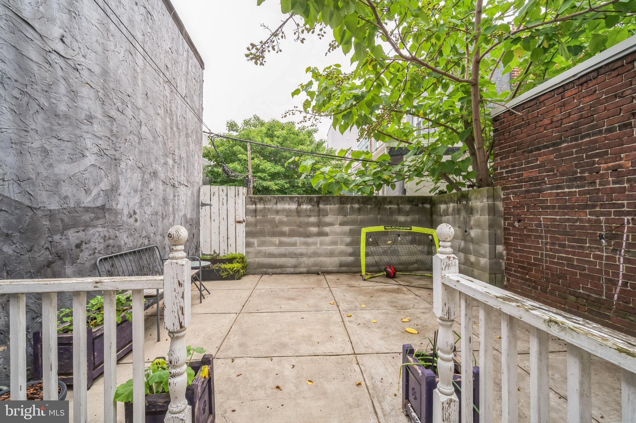 POINT BREEZE - Residential