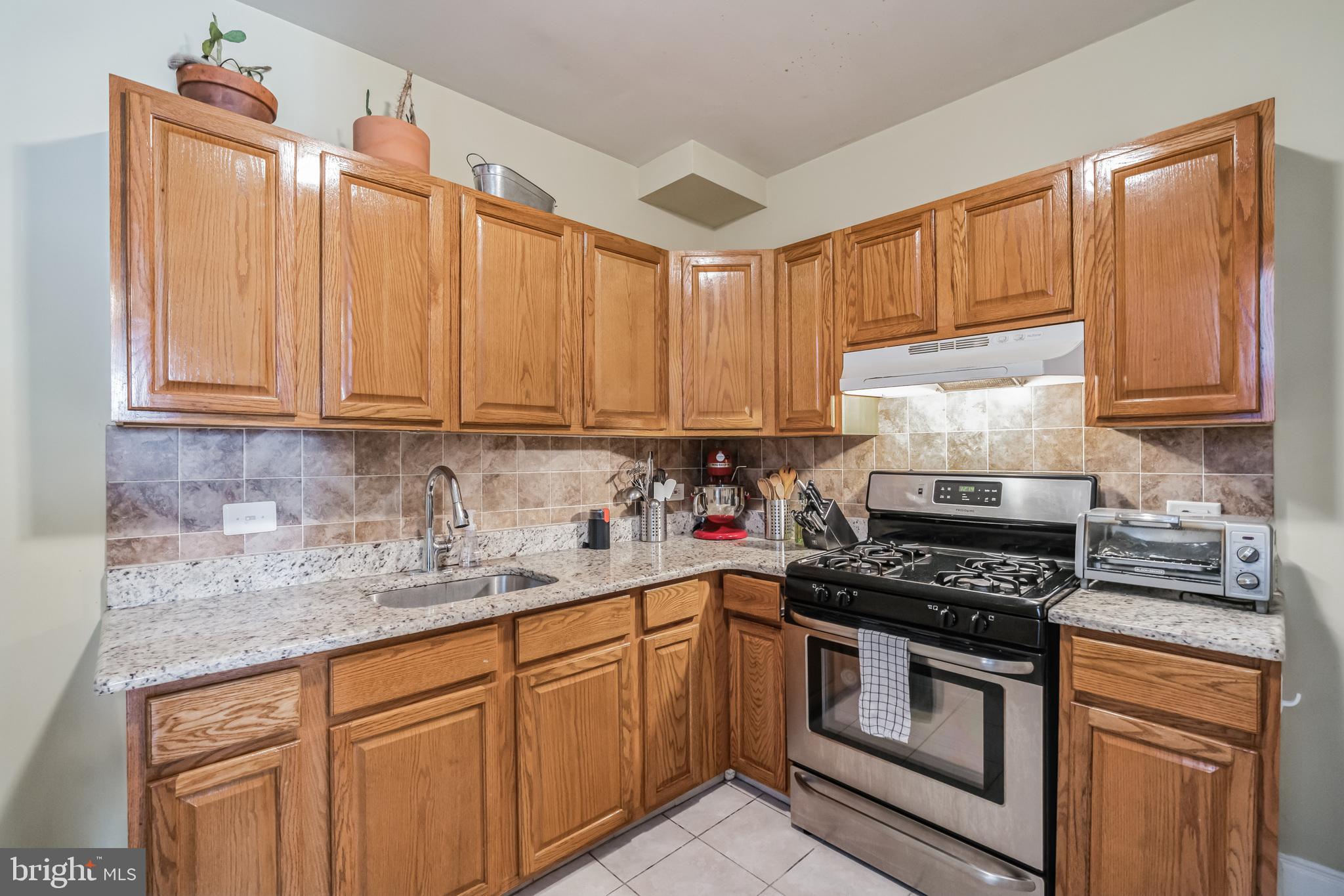 POINT BREEZE - Residential