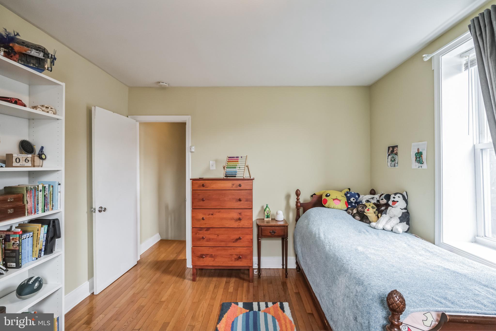 POINT BREEZE - Residential