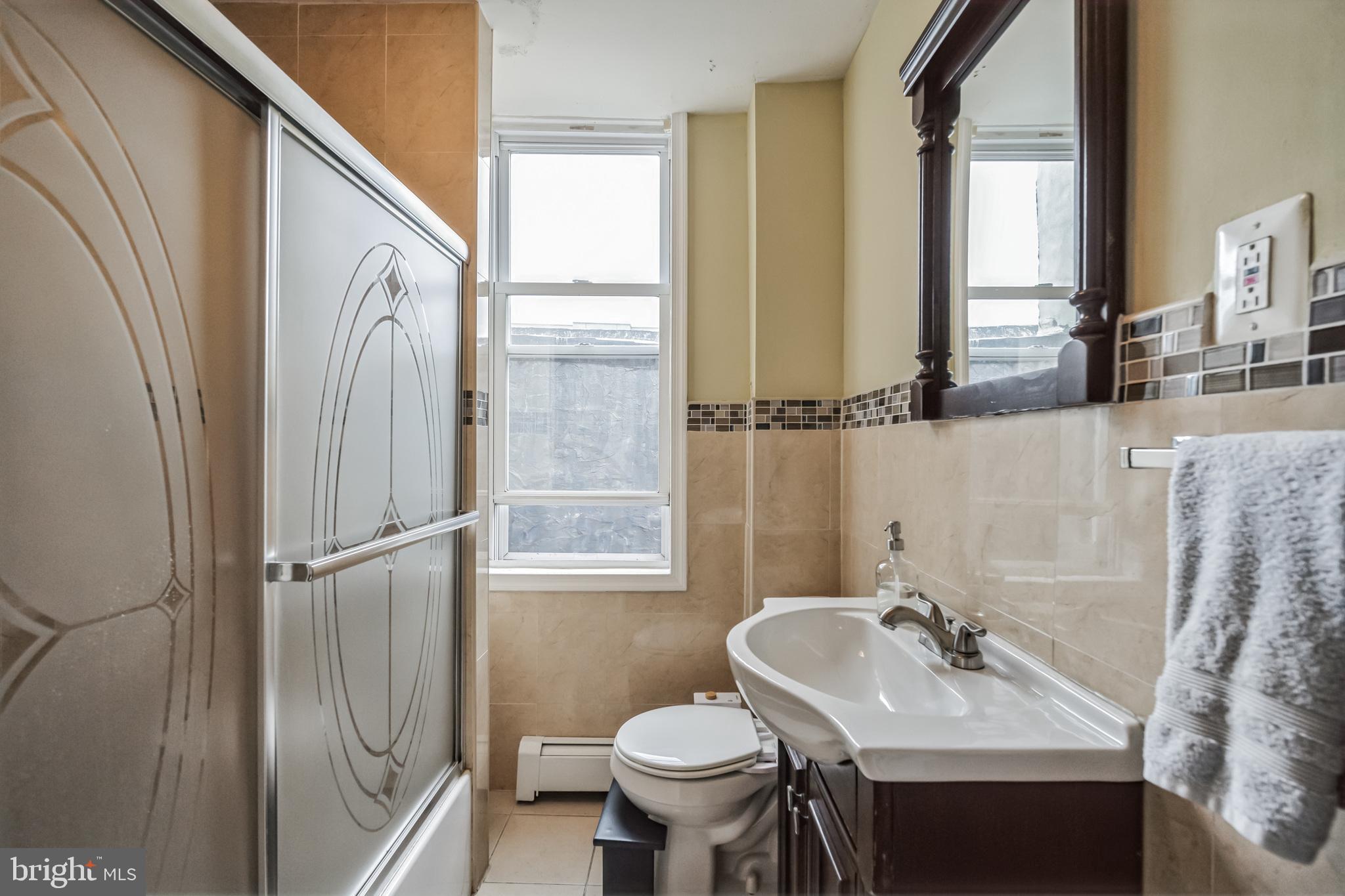 POINT BREEZE - Residential