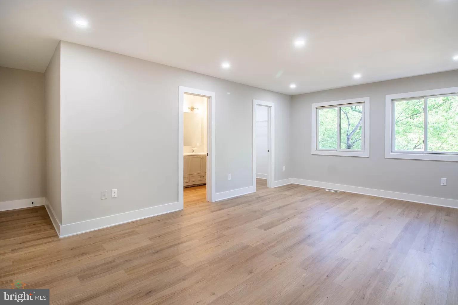 RESTON - Residential Lease