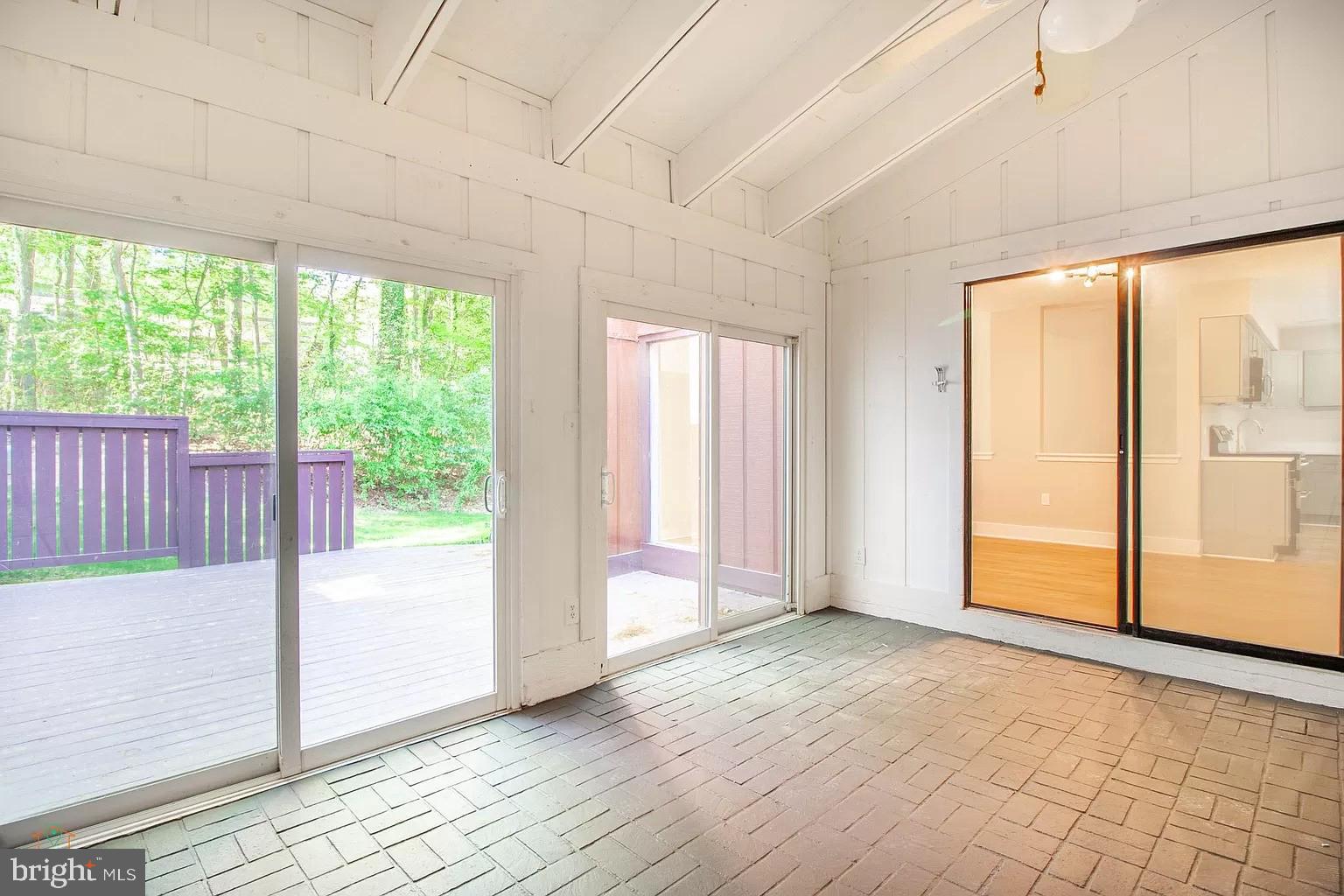 RESTON - Residential Lease