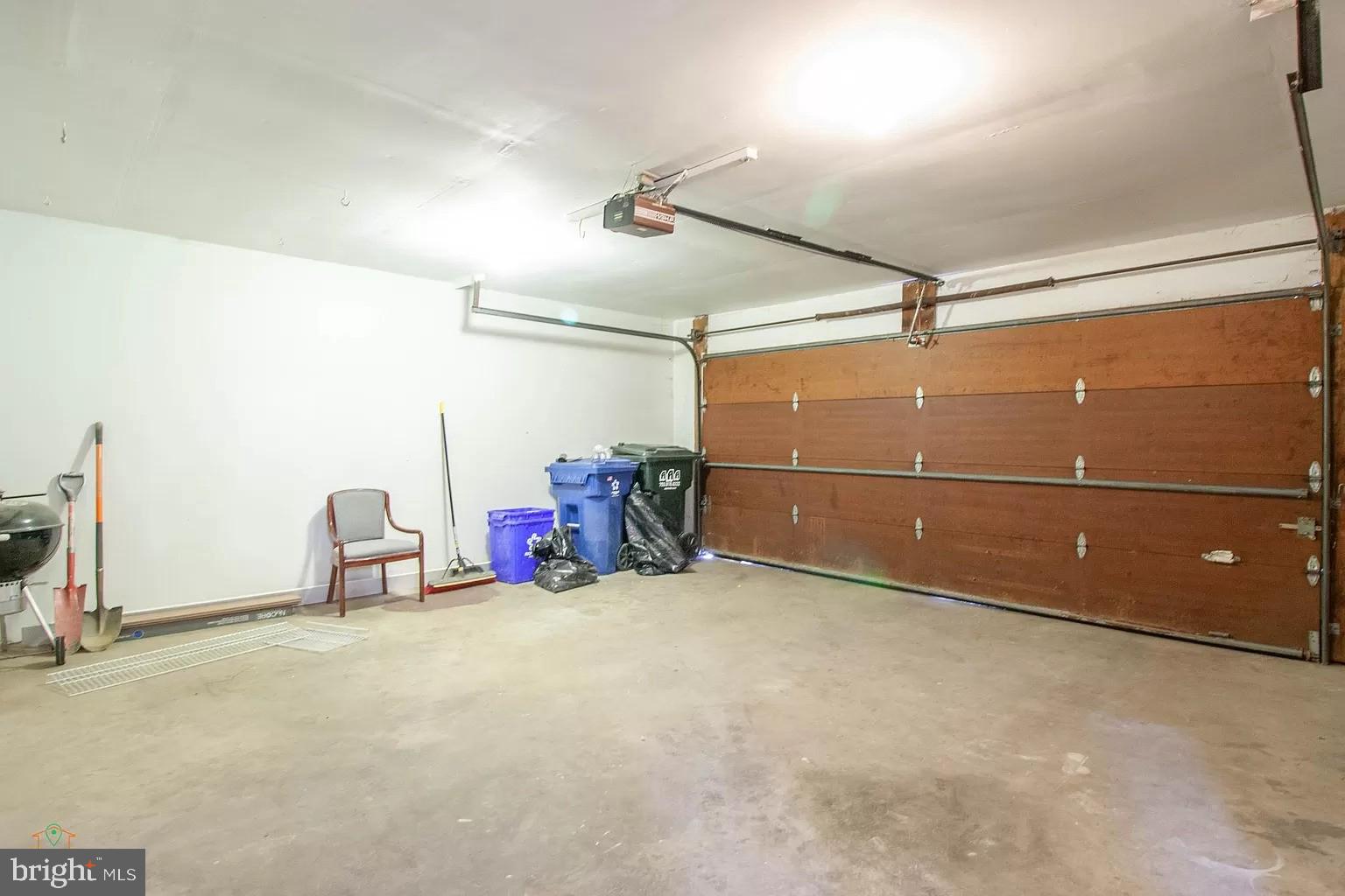 RESTON - Residential Lease