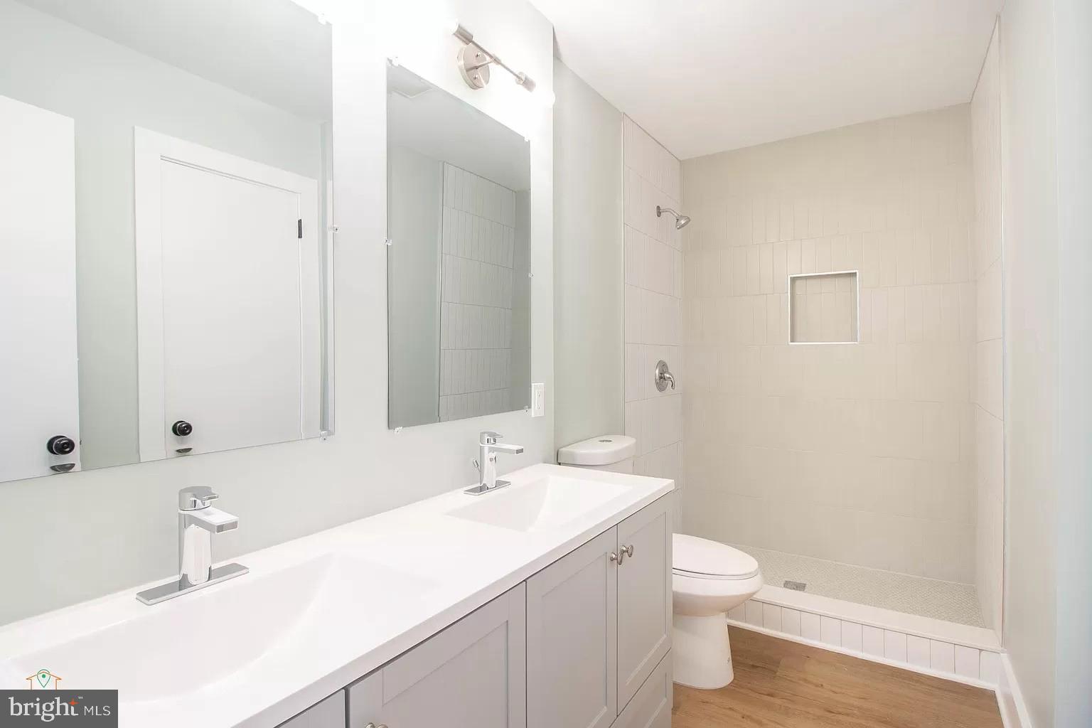 RESTON - Residential Lease