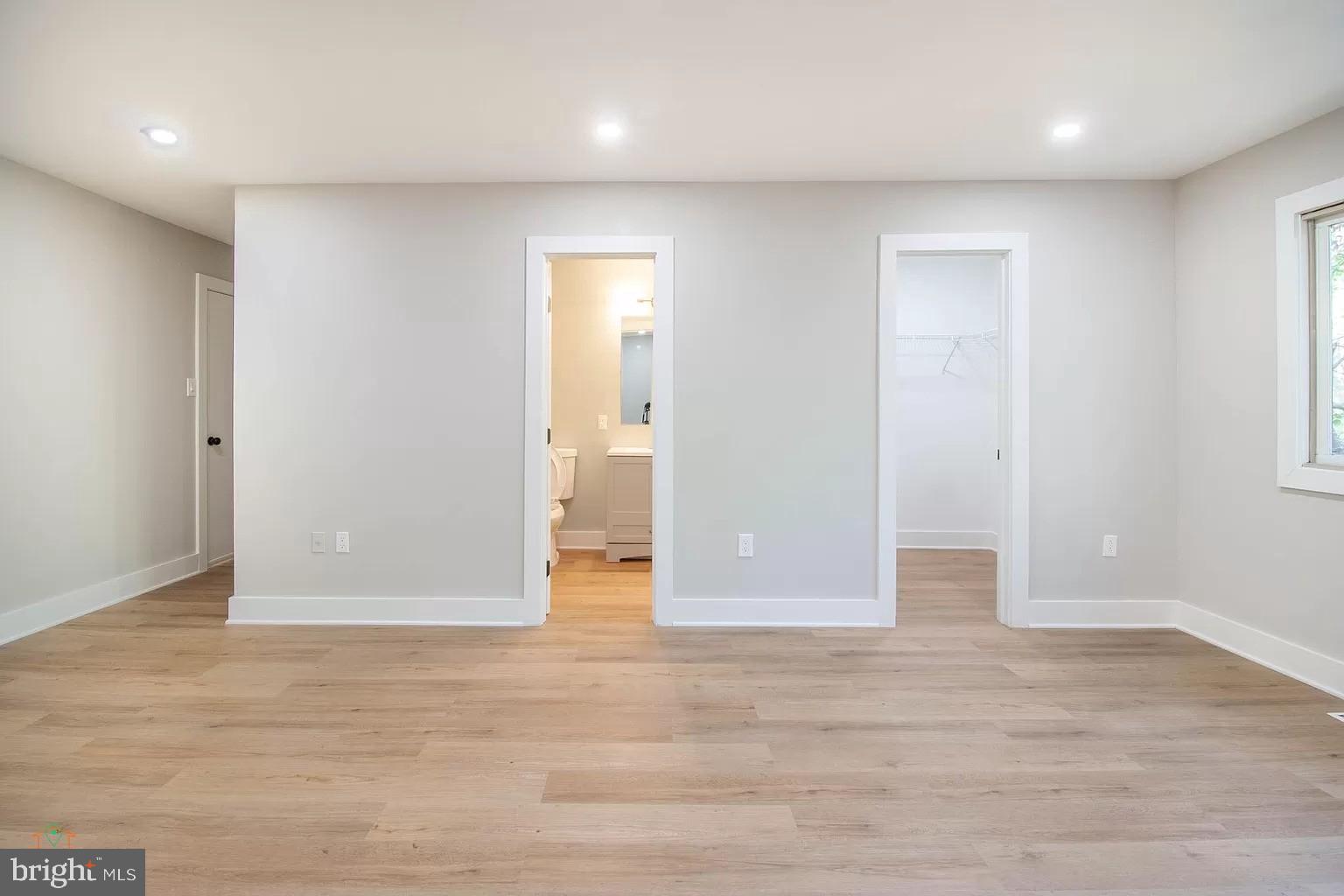 RESTON - Residential Lease
