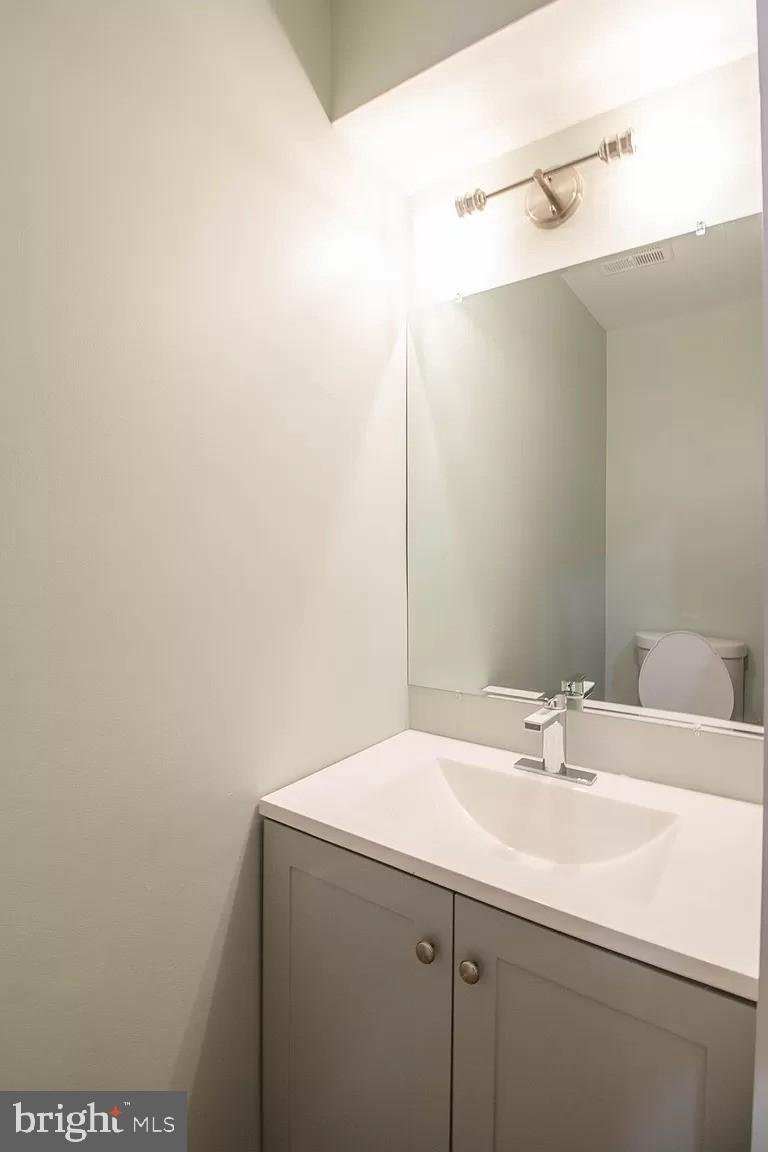 RESTON - Residential Lease