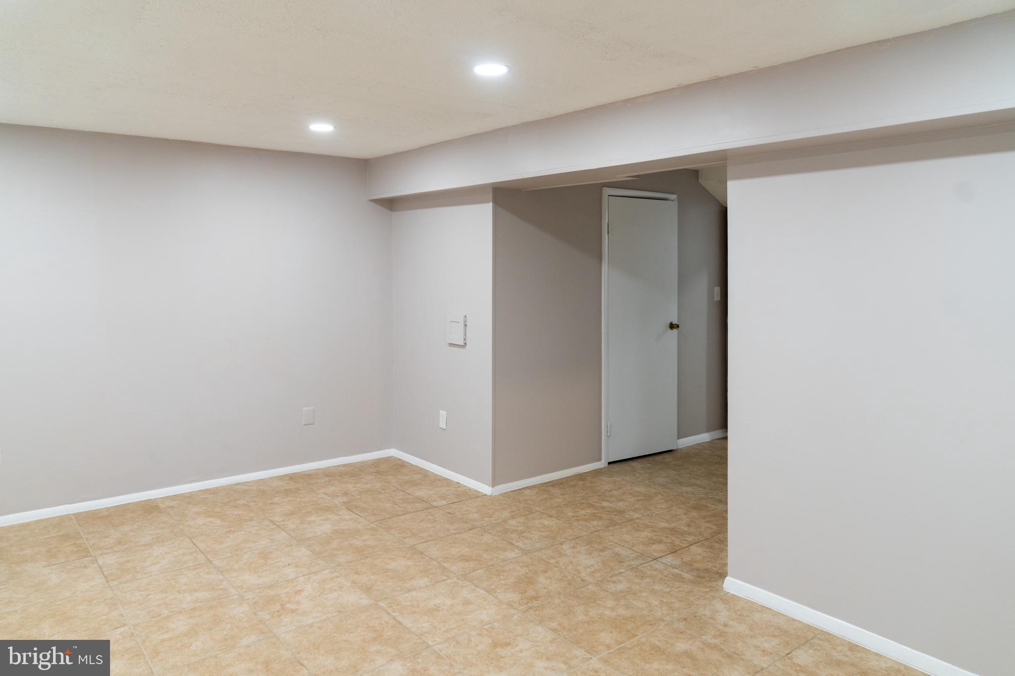 SUMMIT WALK - Residential
