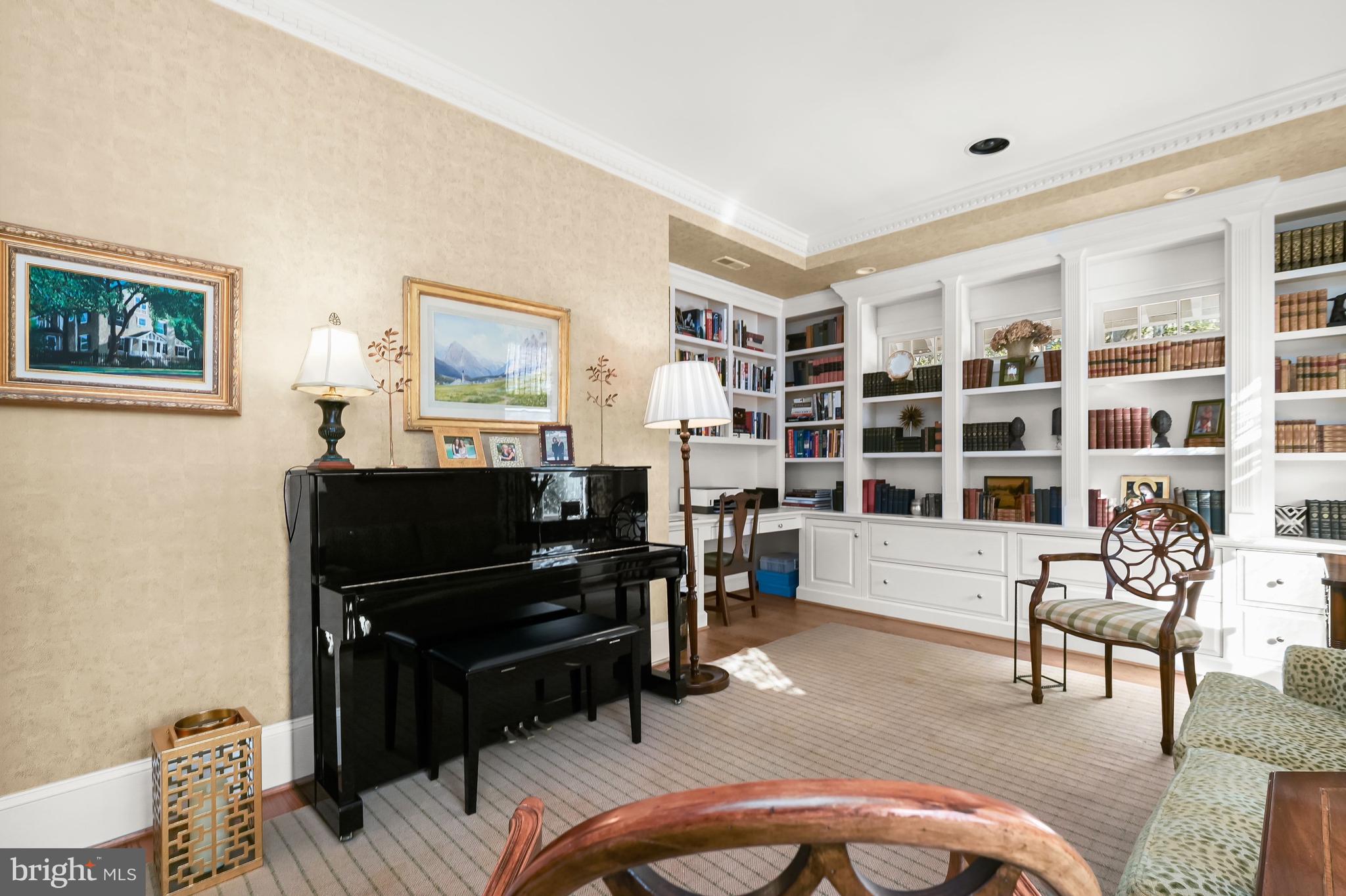 CHEVY CHASE - Residential