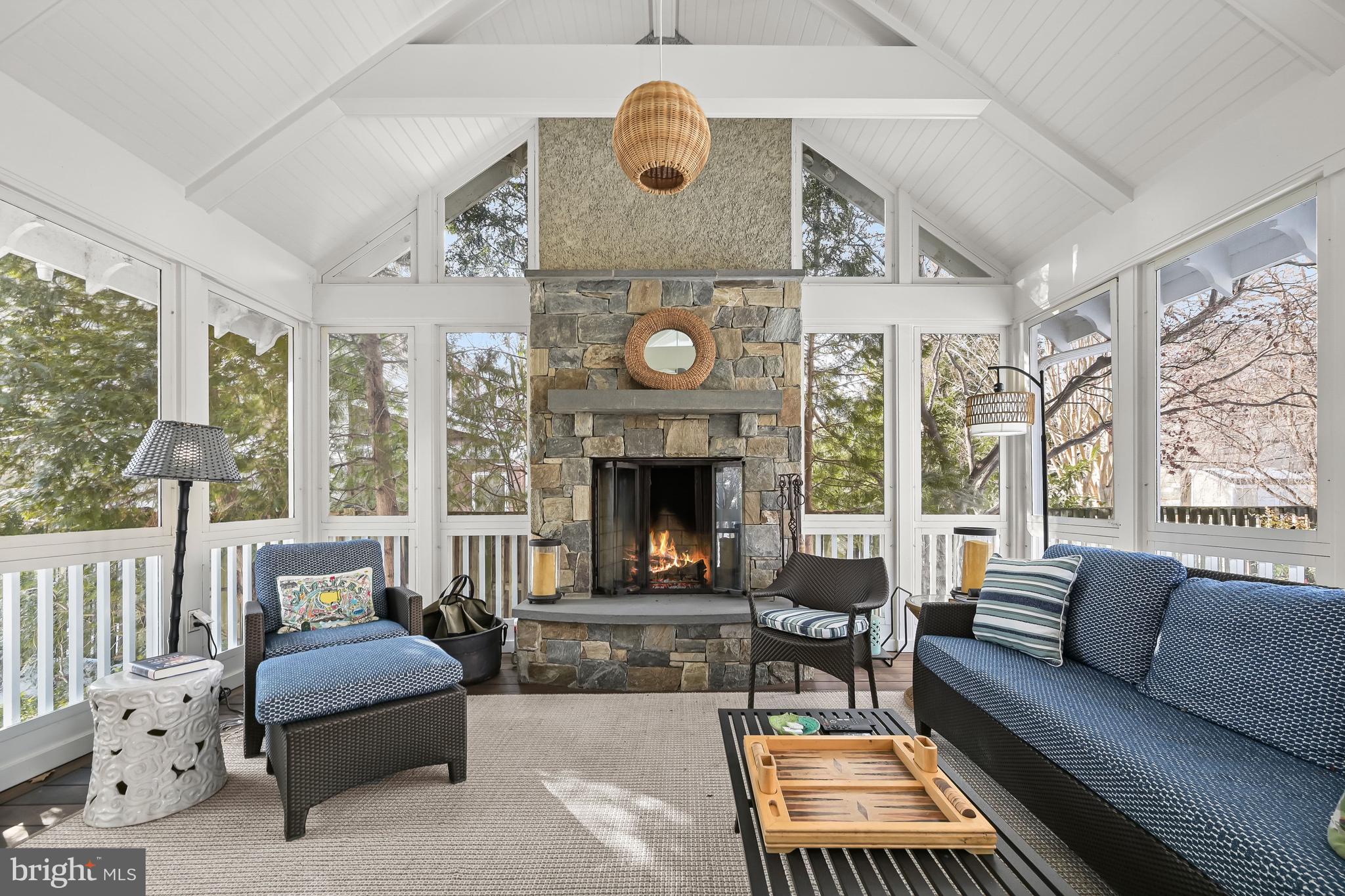 CHEVY CHASE - Residential
