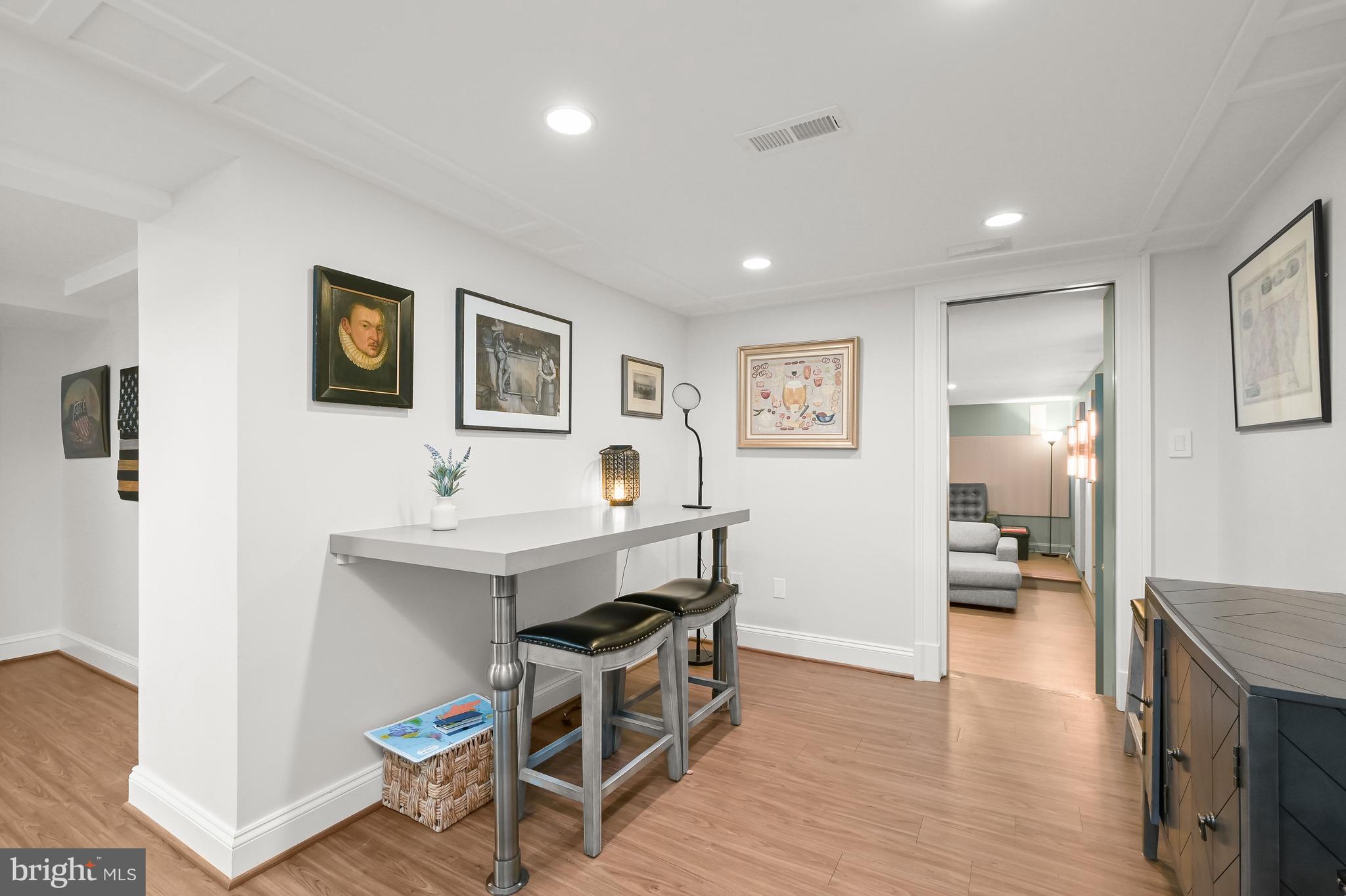 CHEVY CHASE - Residential
