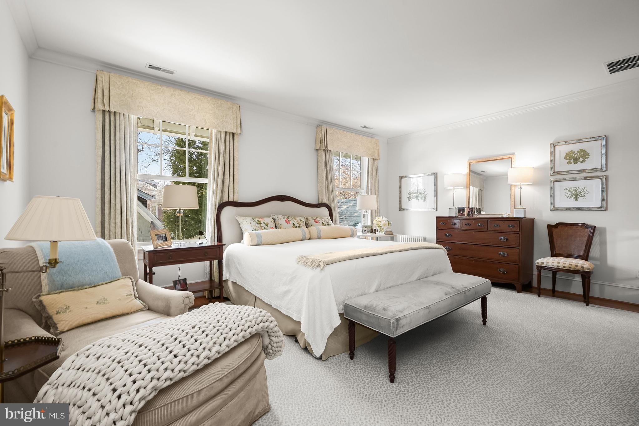 CHEVY CHASE - Residential