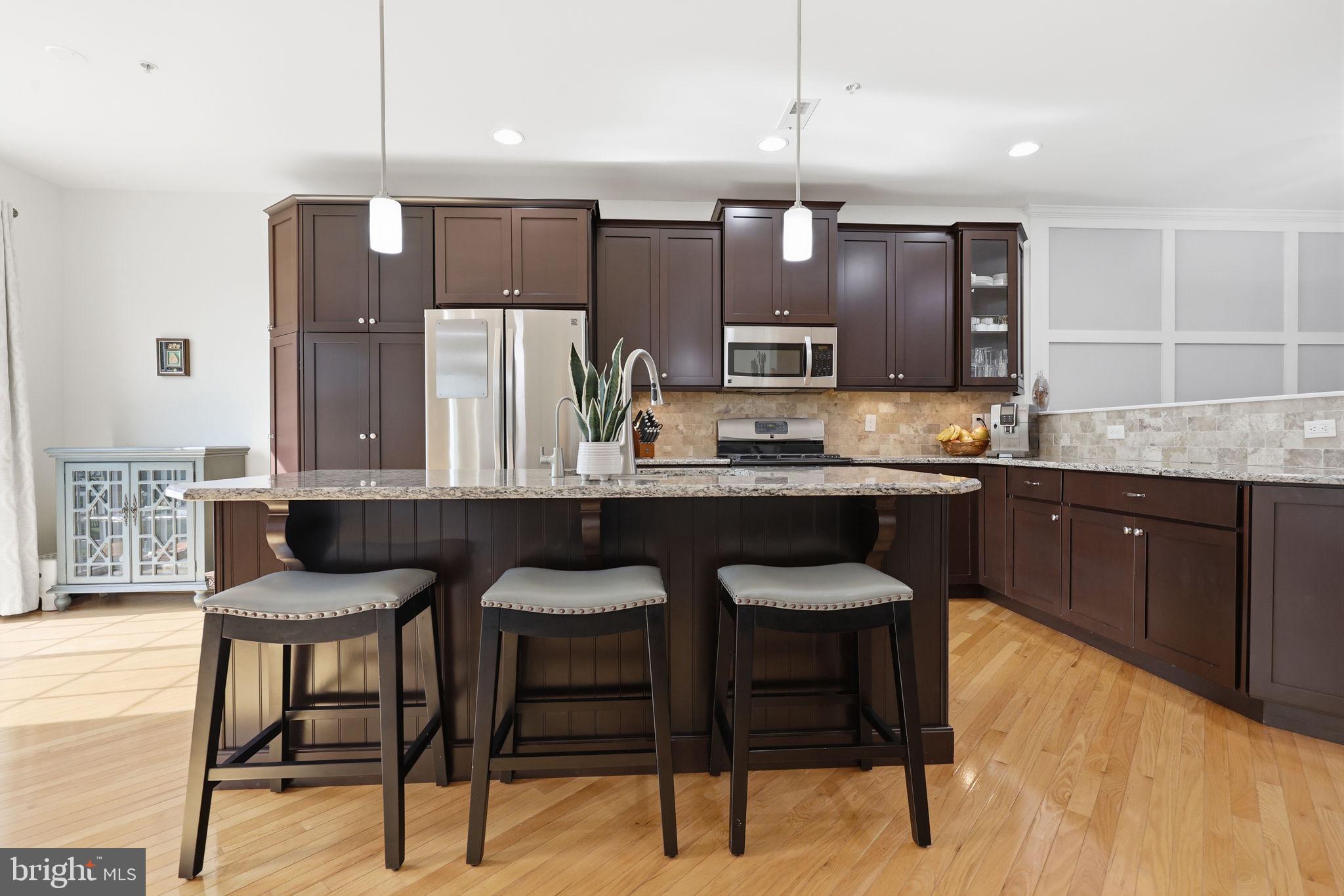 TH AT HERITAGE CNTR - Residential