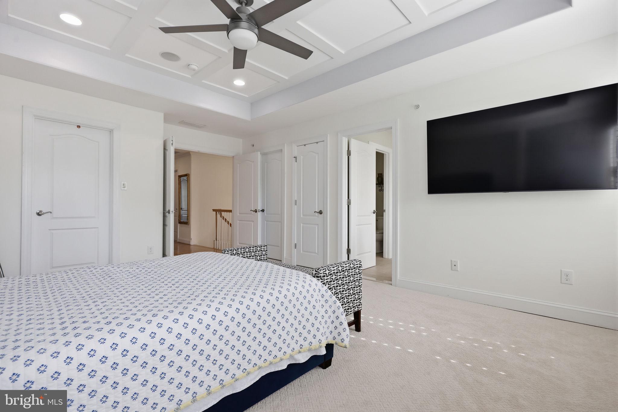 TH AT HERITAGE CNTR - Residential
