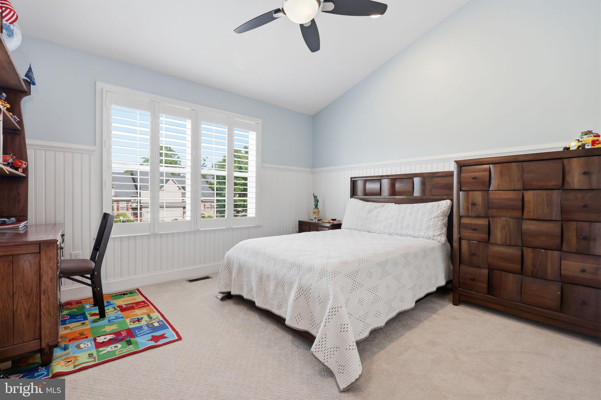 TH AT HERITAGE CNTR - Residential
