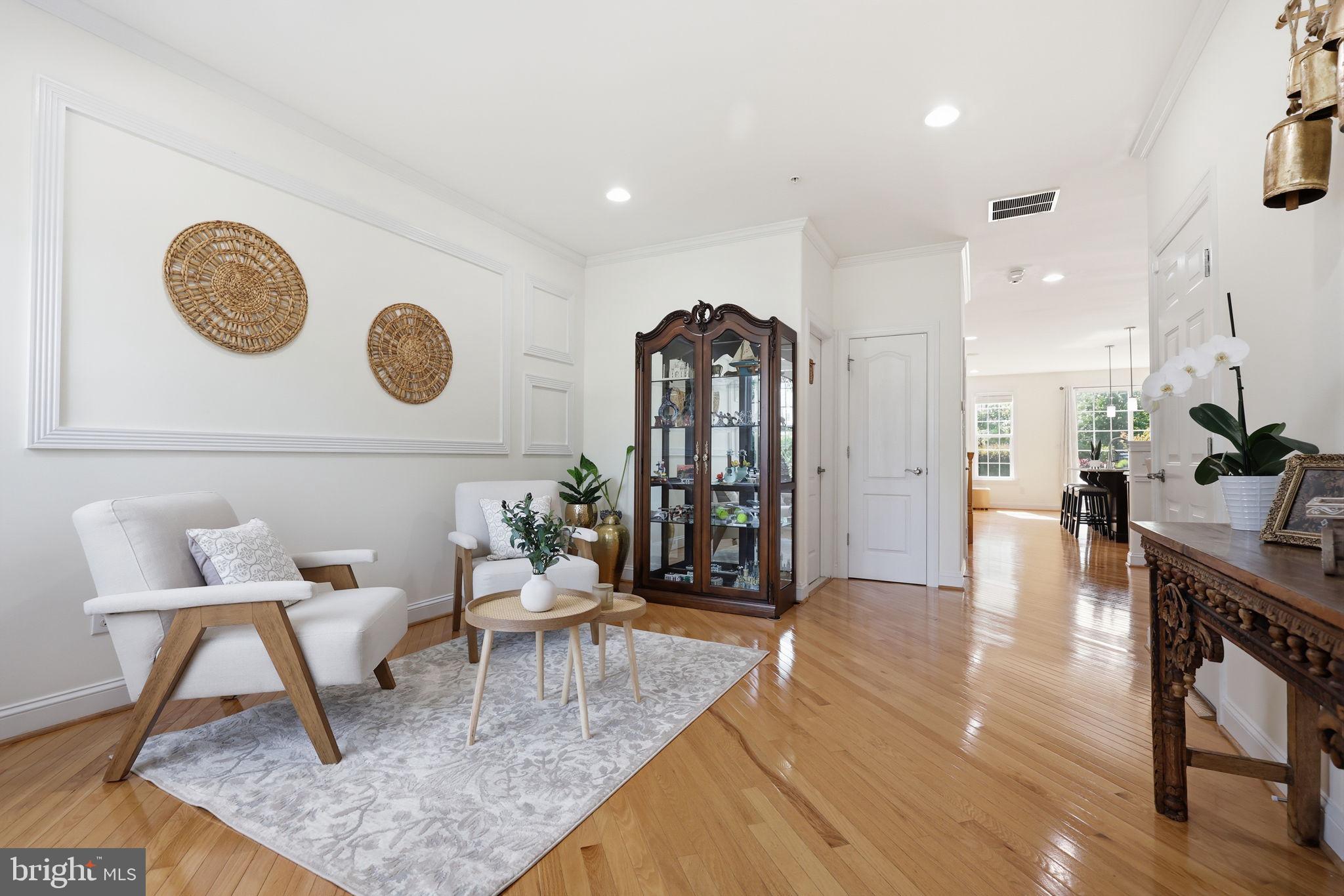 TH AT HERITAGE CNTR - Residential