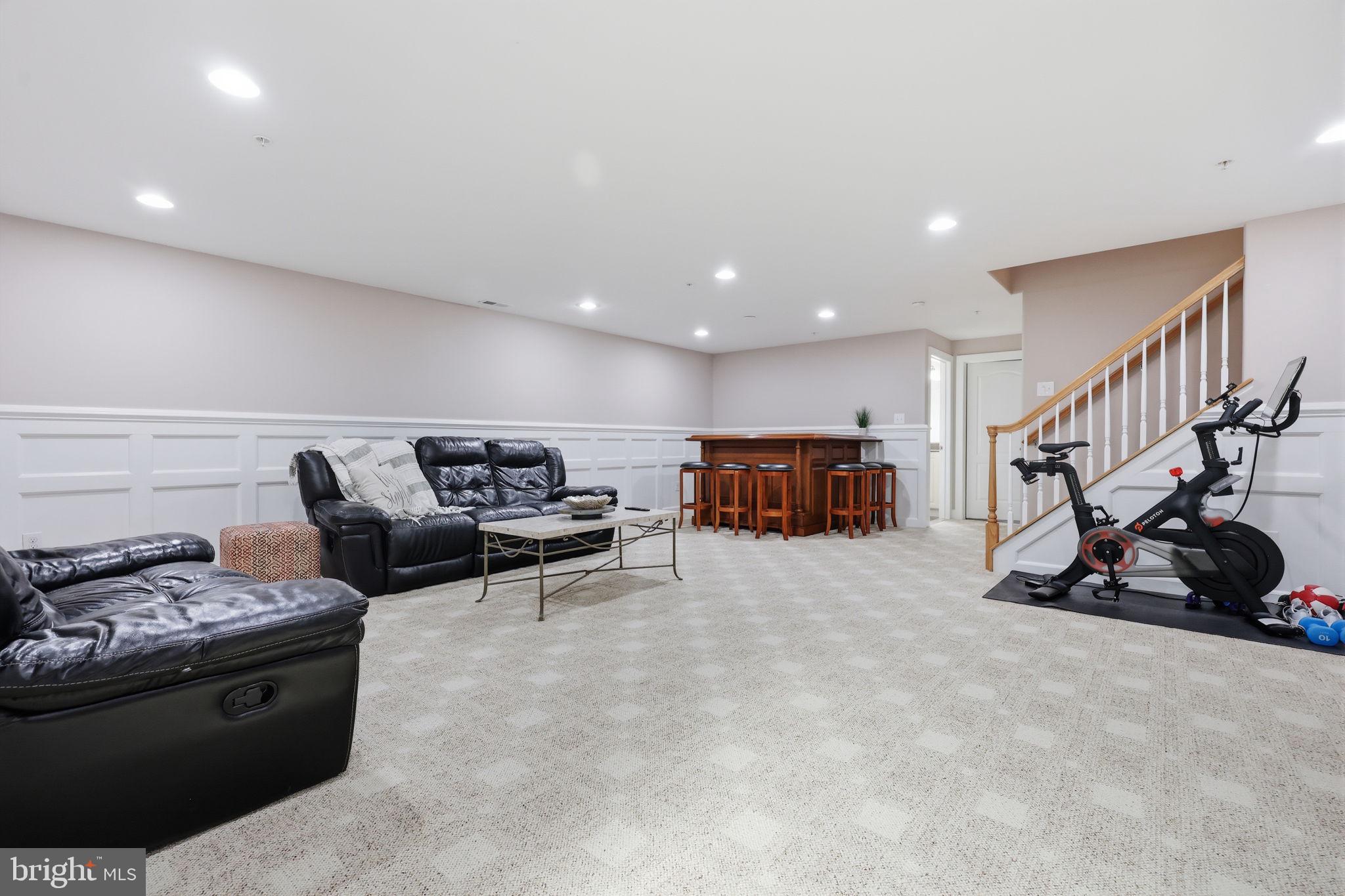TH AT HERITAGE CNTR - Residential