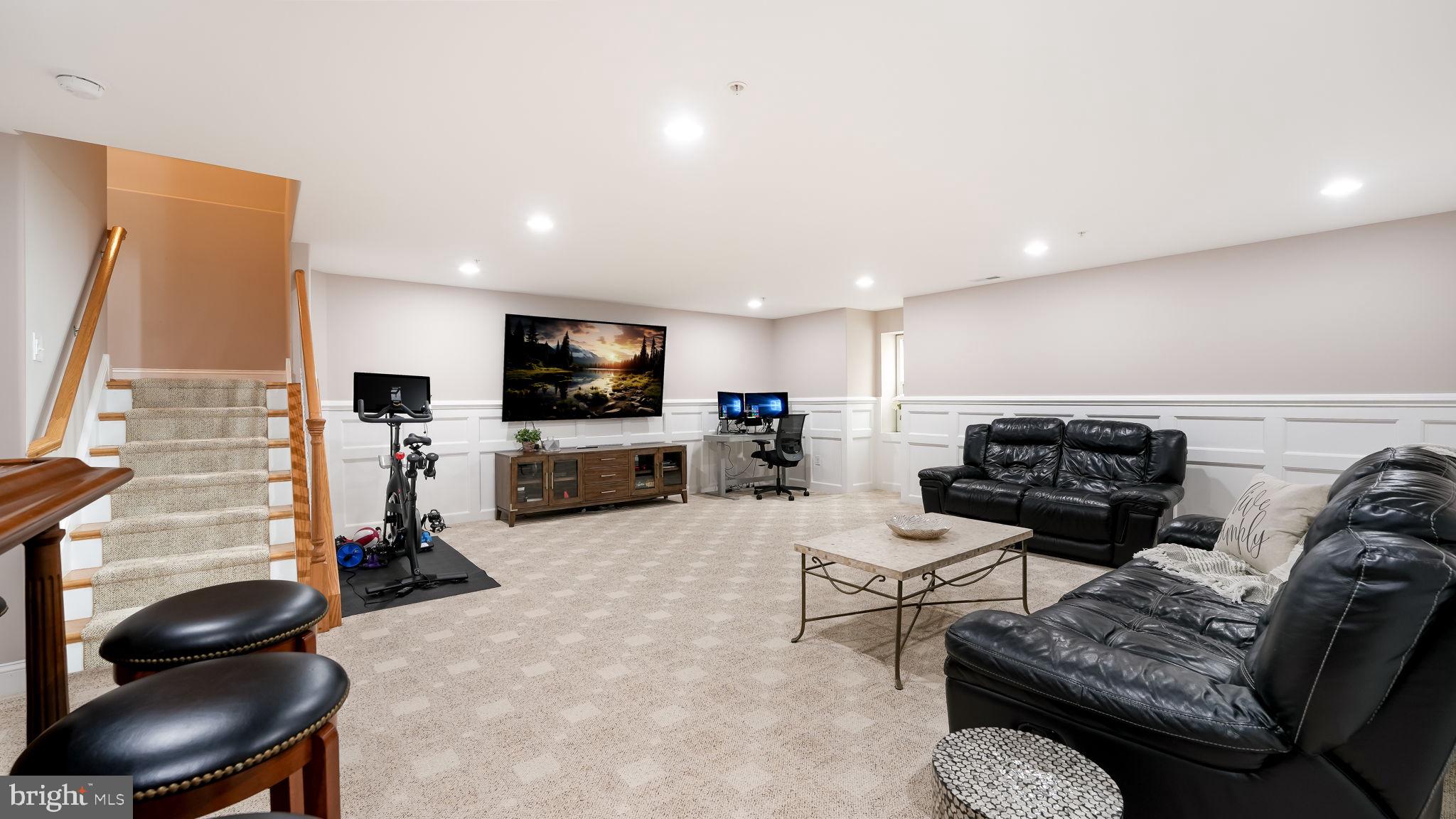 TH AT HERITAGE CNTR - Residential