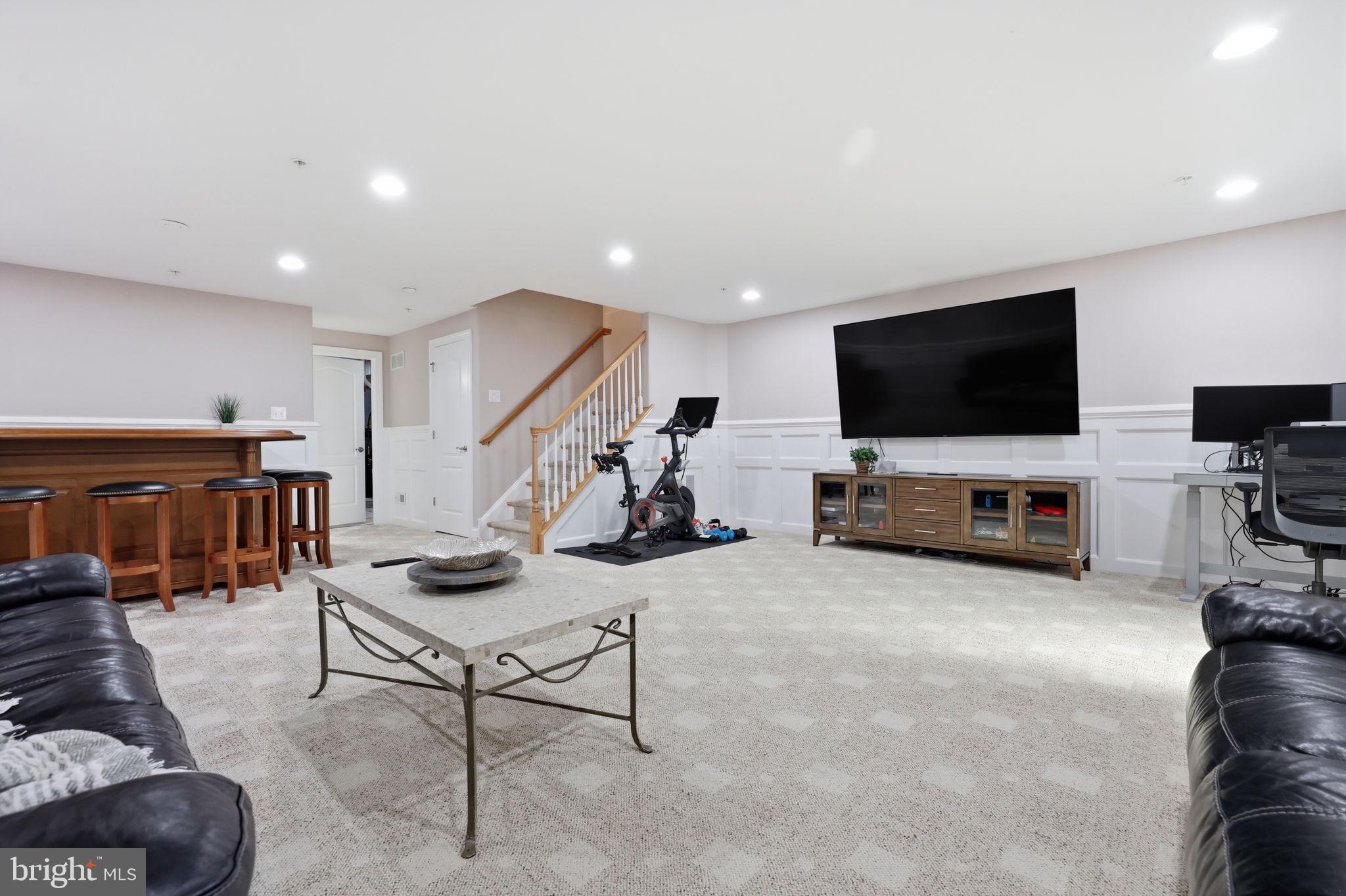 TH AT HERITAGE CNTR - Residential