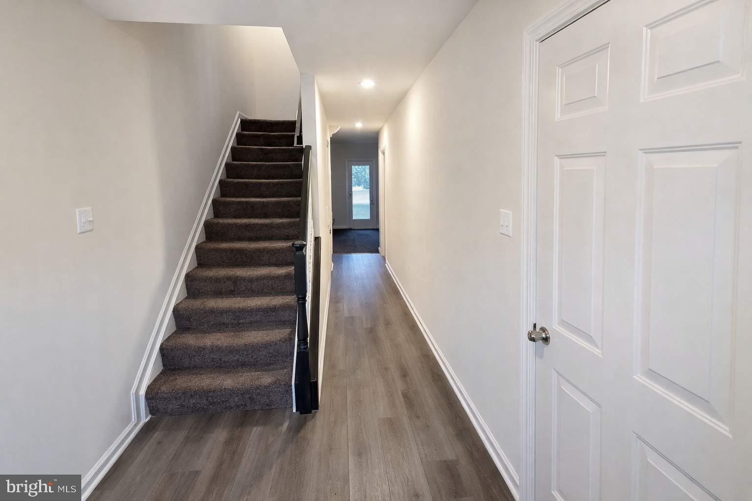 SIGNATURE CLUB - Residential Lease