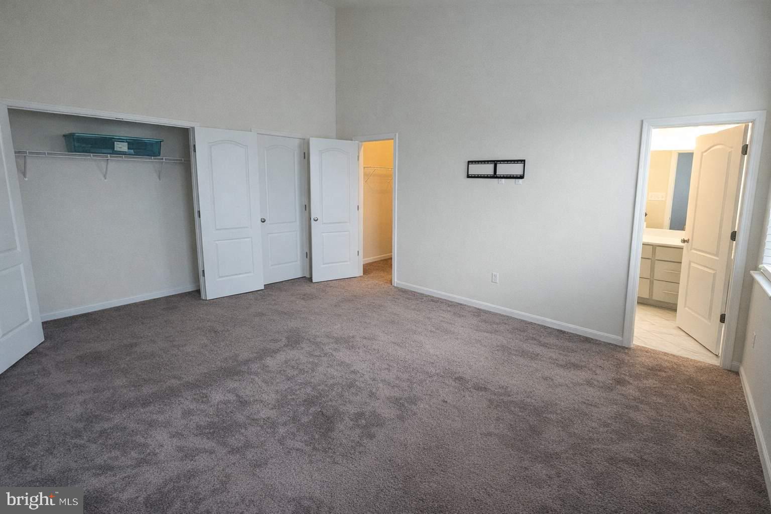 SIGNATURE CLUB - Residential Lease